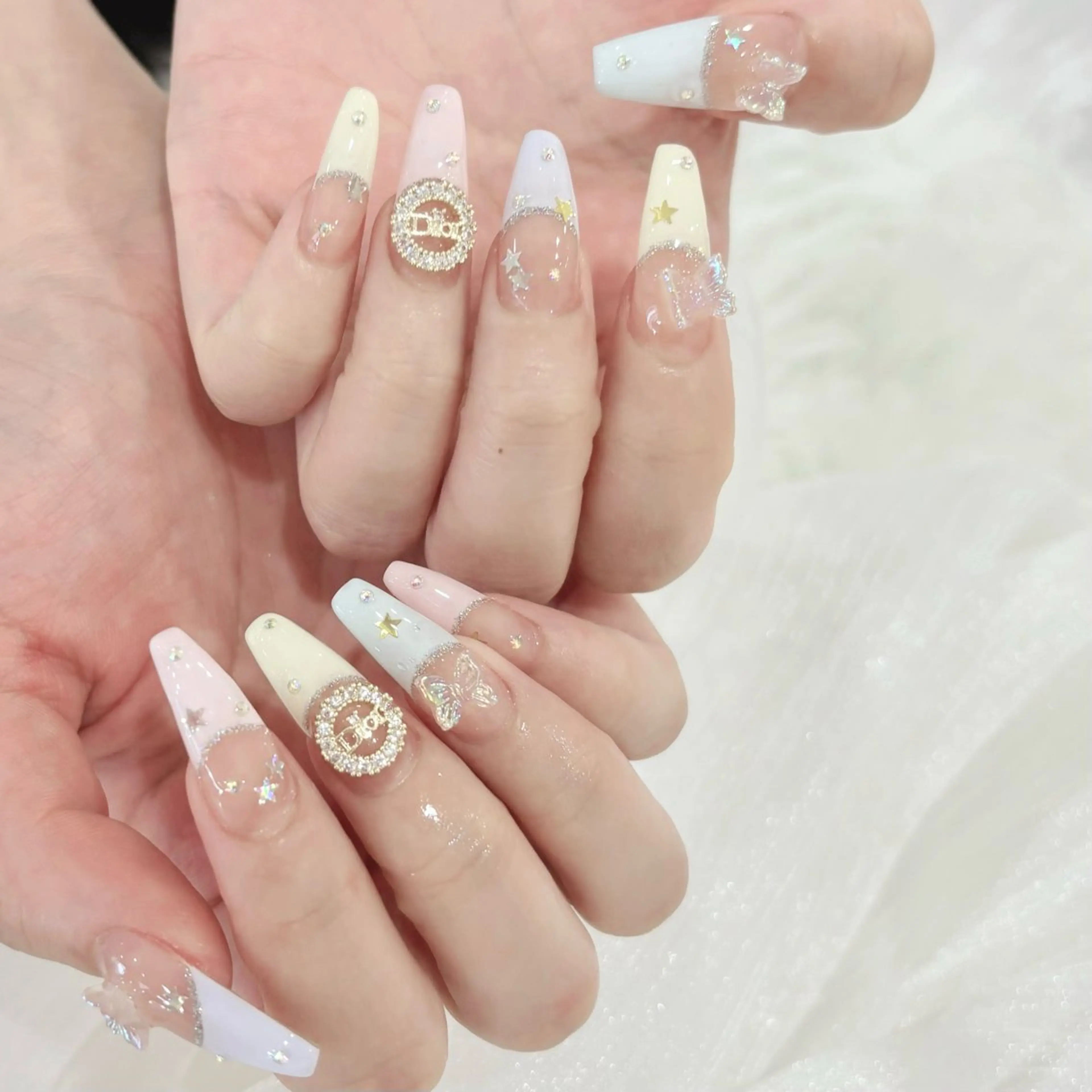 ネイル フレンチネイル パステルネイル ハンドネイル FLY Nail Salonのネイルデザイン