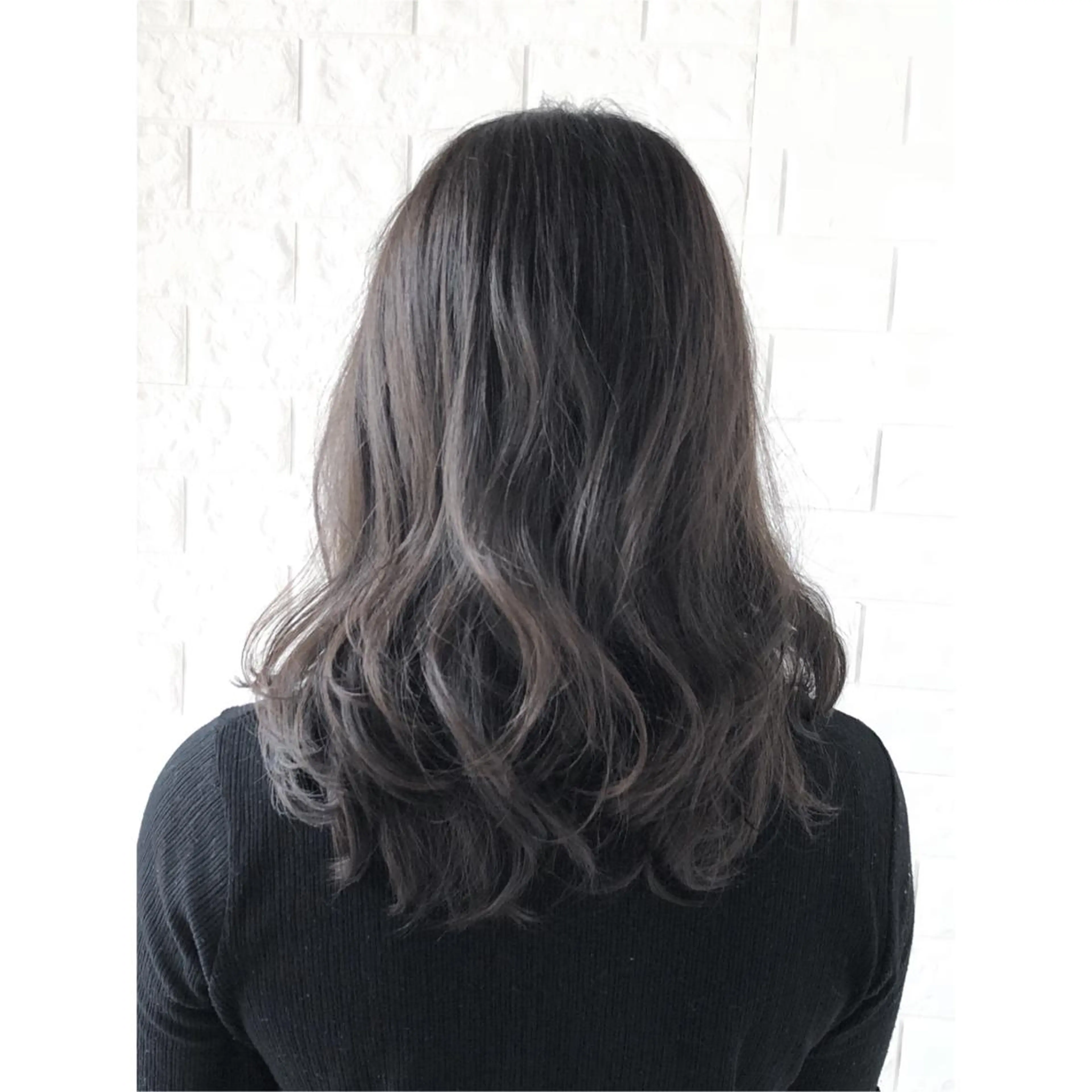 ミディアム カラー アッシュ アッシュブラウン ブラウンカラー 透明感カラー イルミナカラー カット ヘアカラー トリートメント ヘッドスパ 髪質改善特化KIZU /艶髪研究（京都）のヘアスタイル