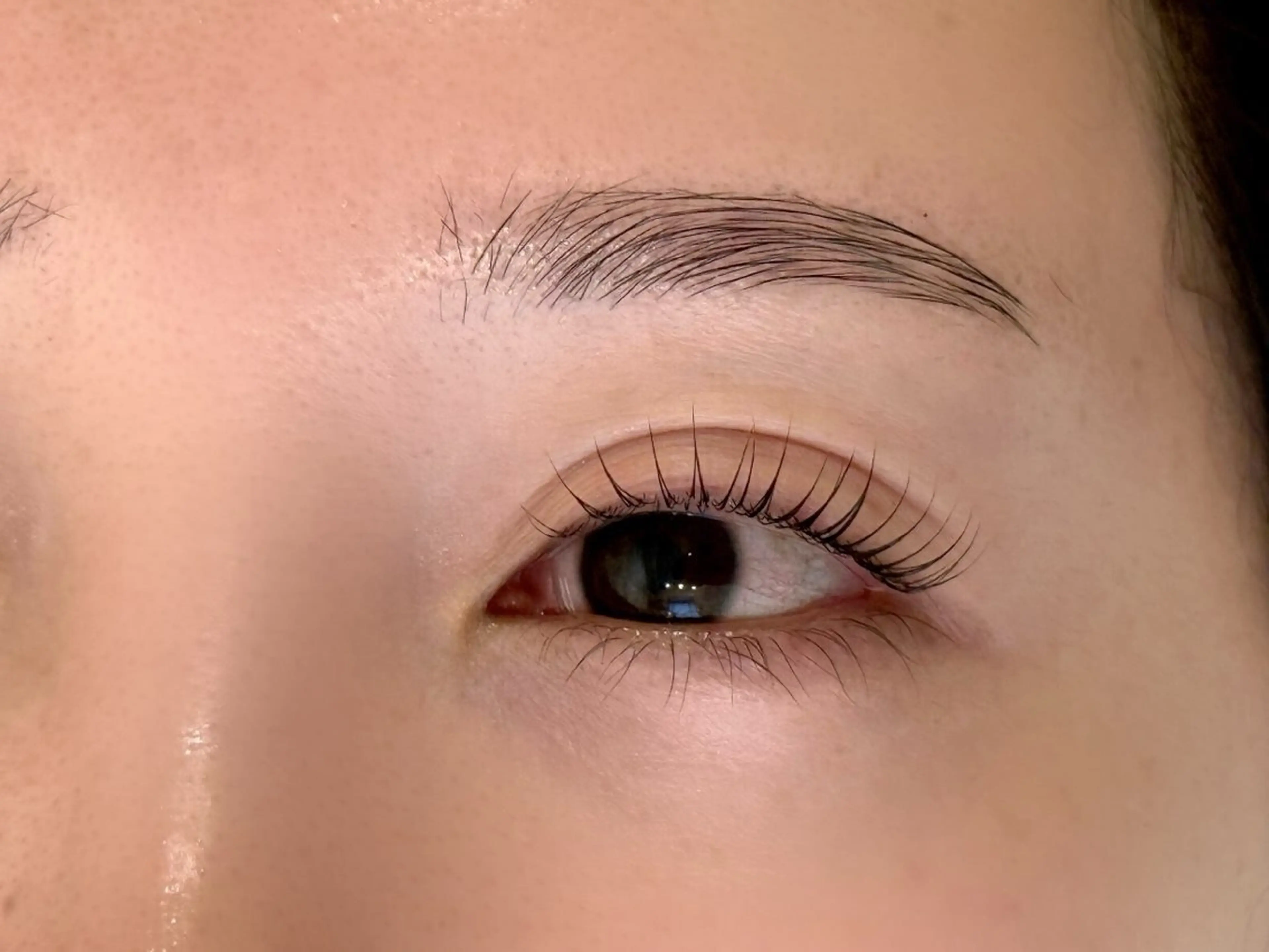 マツエク・マツパ マツパ crest表参道所属・浜田 碧の眉毛・アイブロウイメージ