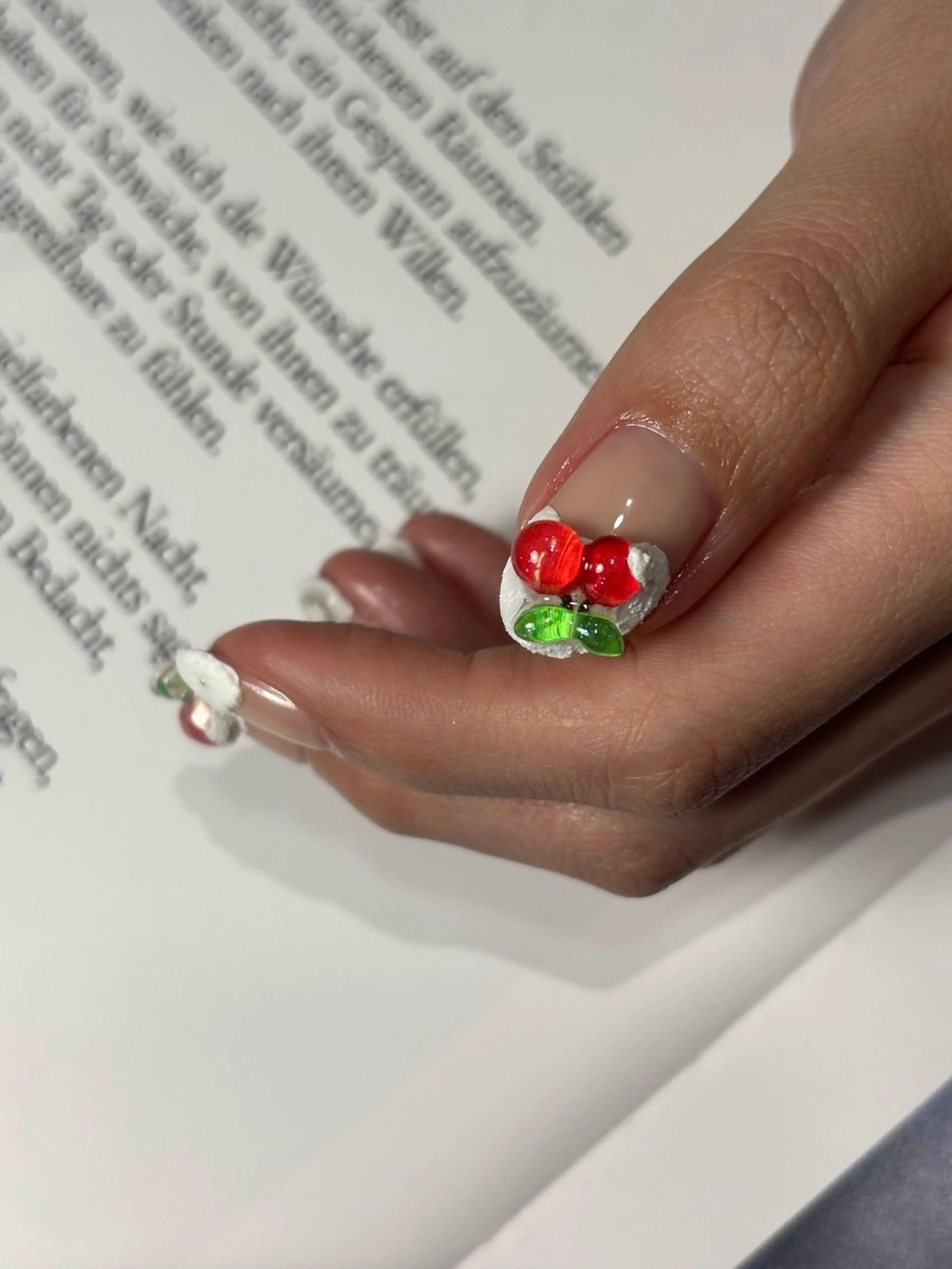 ネイル ハンドネイル K. Yukoのネイルデザイン