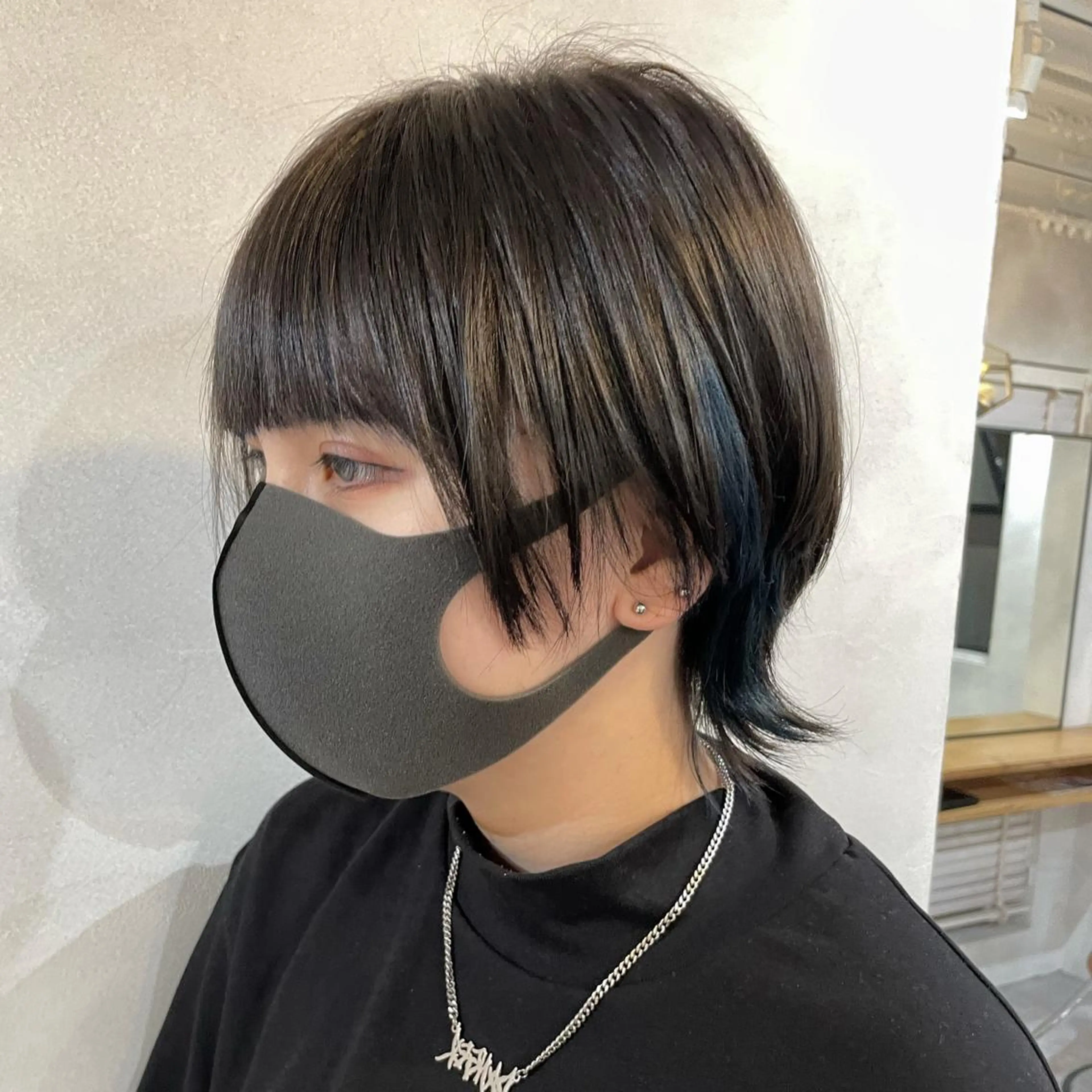 ショート ブリーチ/ハイトーン 艶カラー/ユリナのヘアスタイル