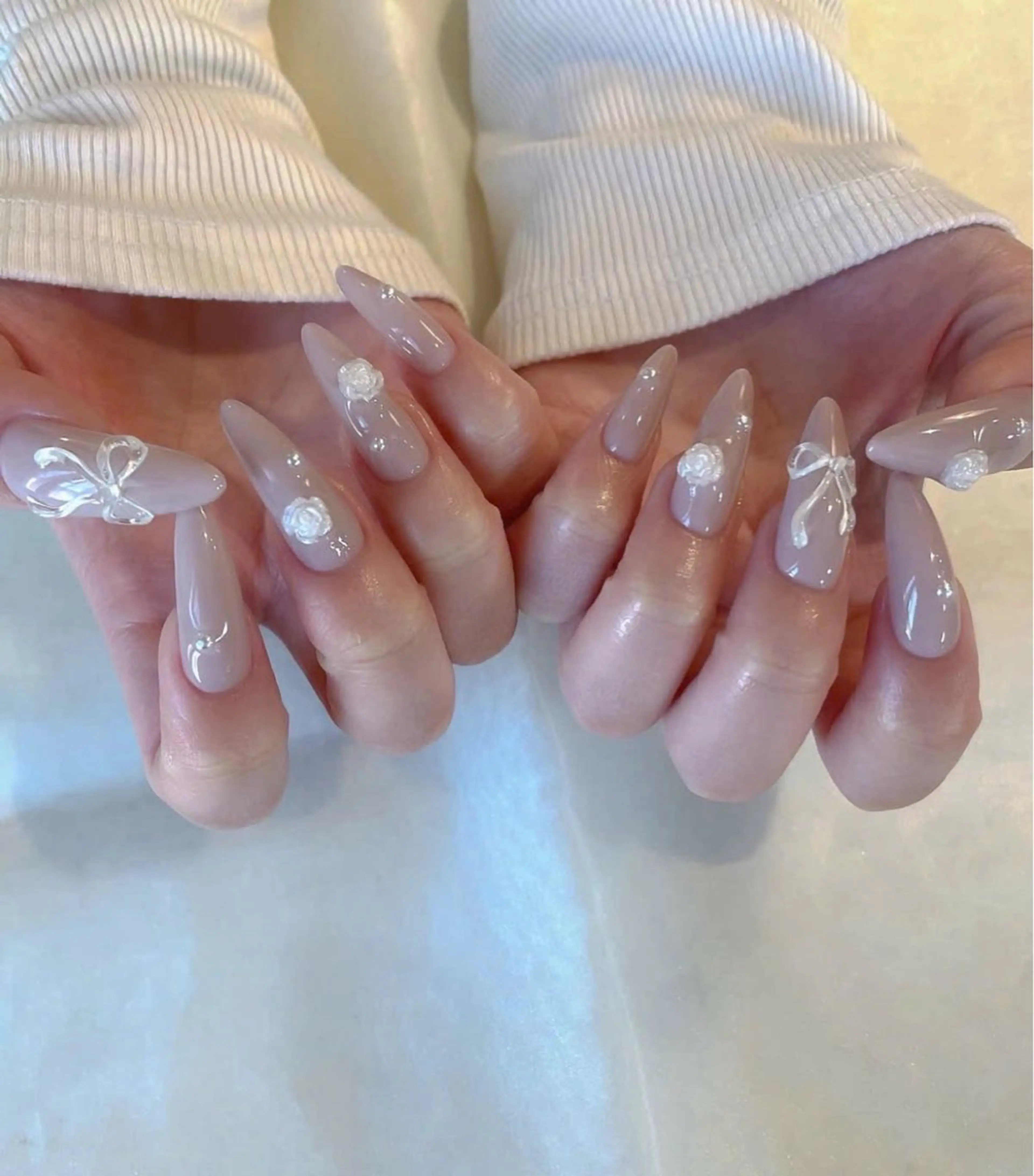 ネイル フレンチネイル キラキラネイル マグネットネイル ミラーネイル ニュアンスネイル Tira Nailのネイルデザイン