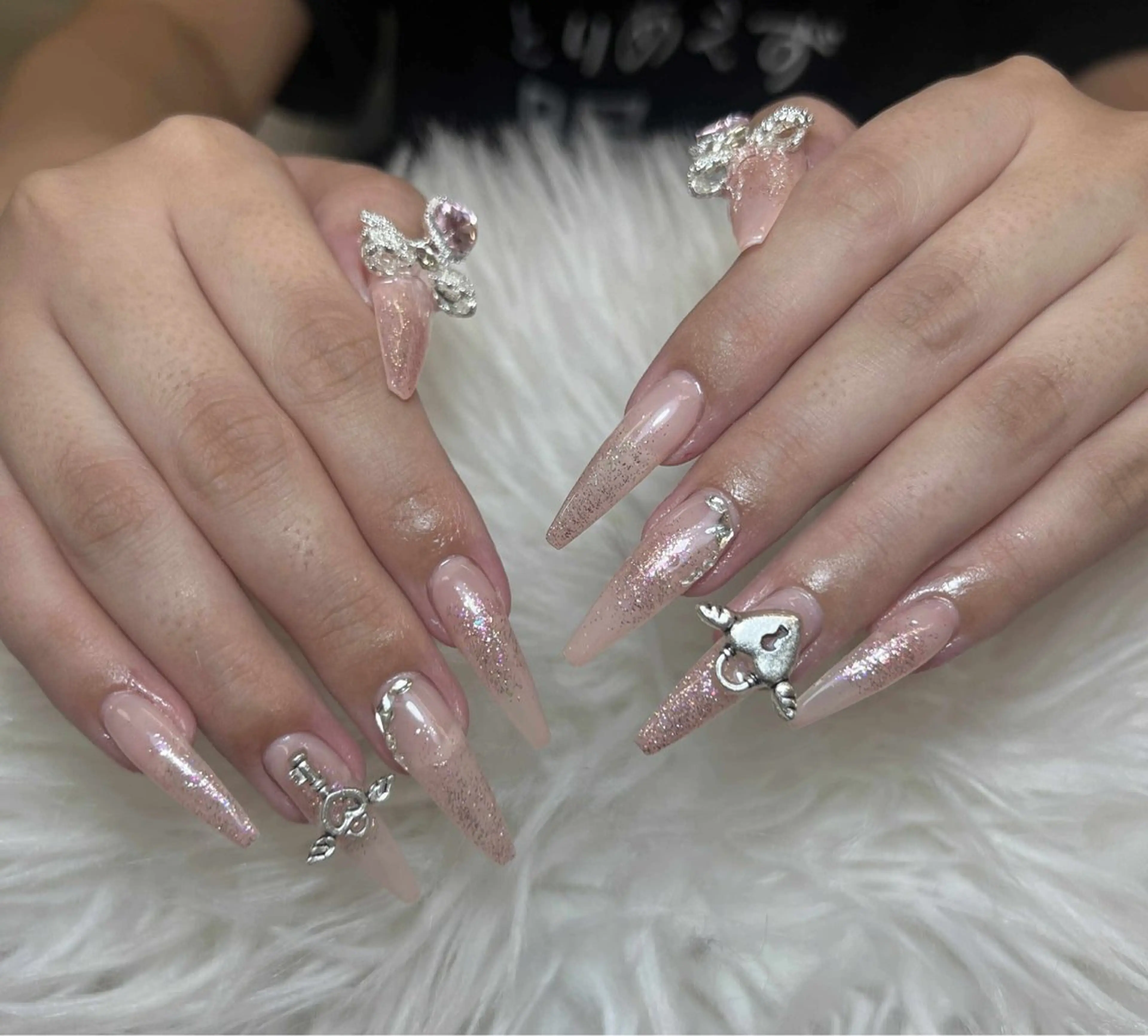 ネイル ハンドネイル ハンドケア Anh Nail 歌舞伎町のネイルデザイン