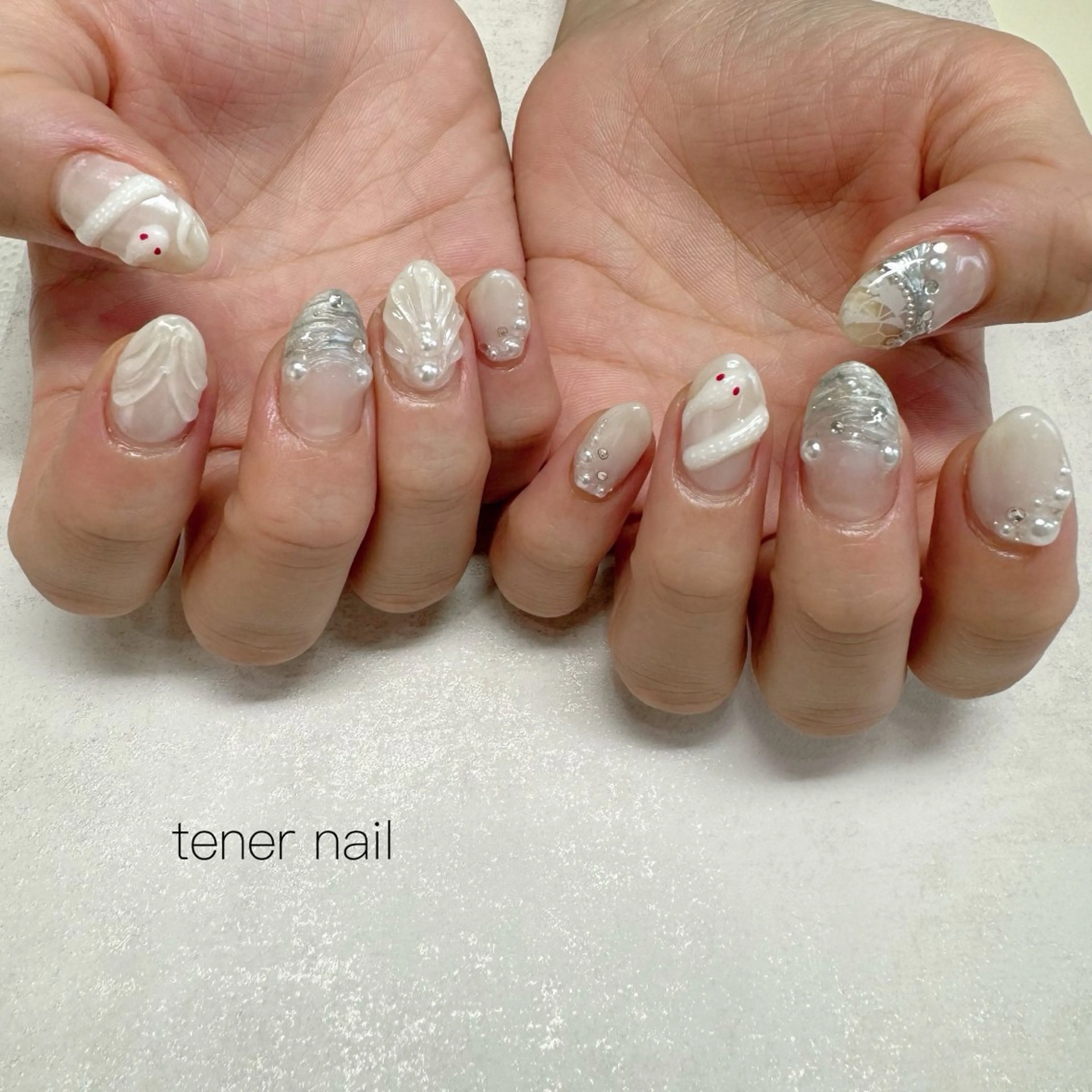 ネイル アートネイル シルバー ハンドネイル テネルネイル tener nailのネイルデザイン