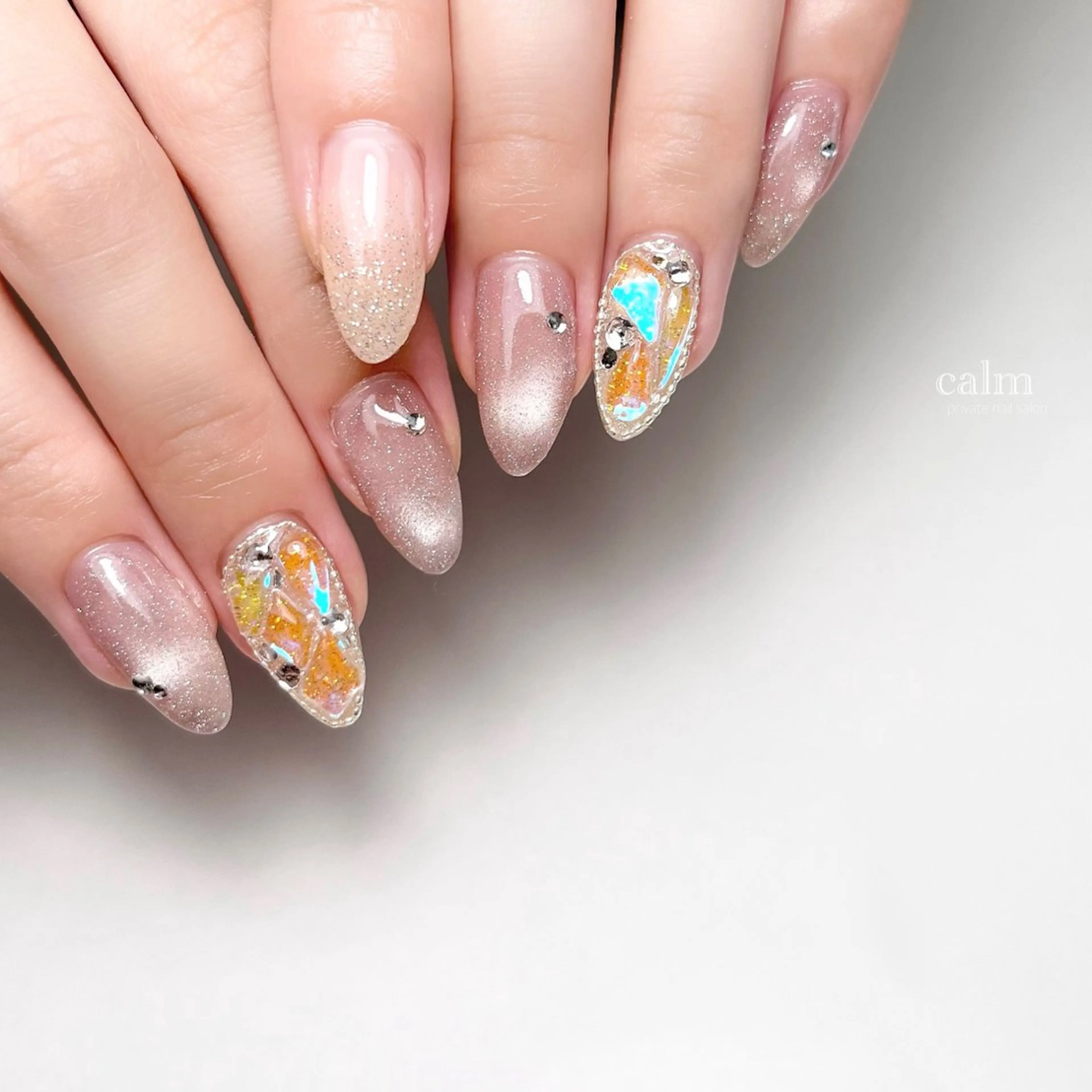 ネイル ハンドネイル calm 〔ｶｰﾑ〕のネイルデザイン