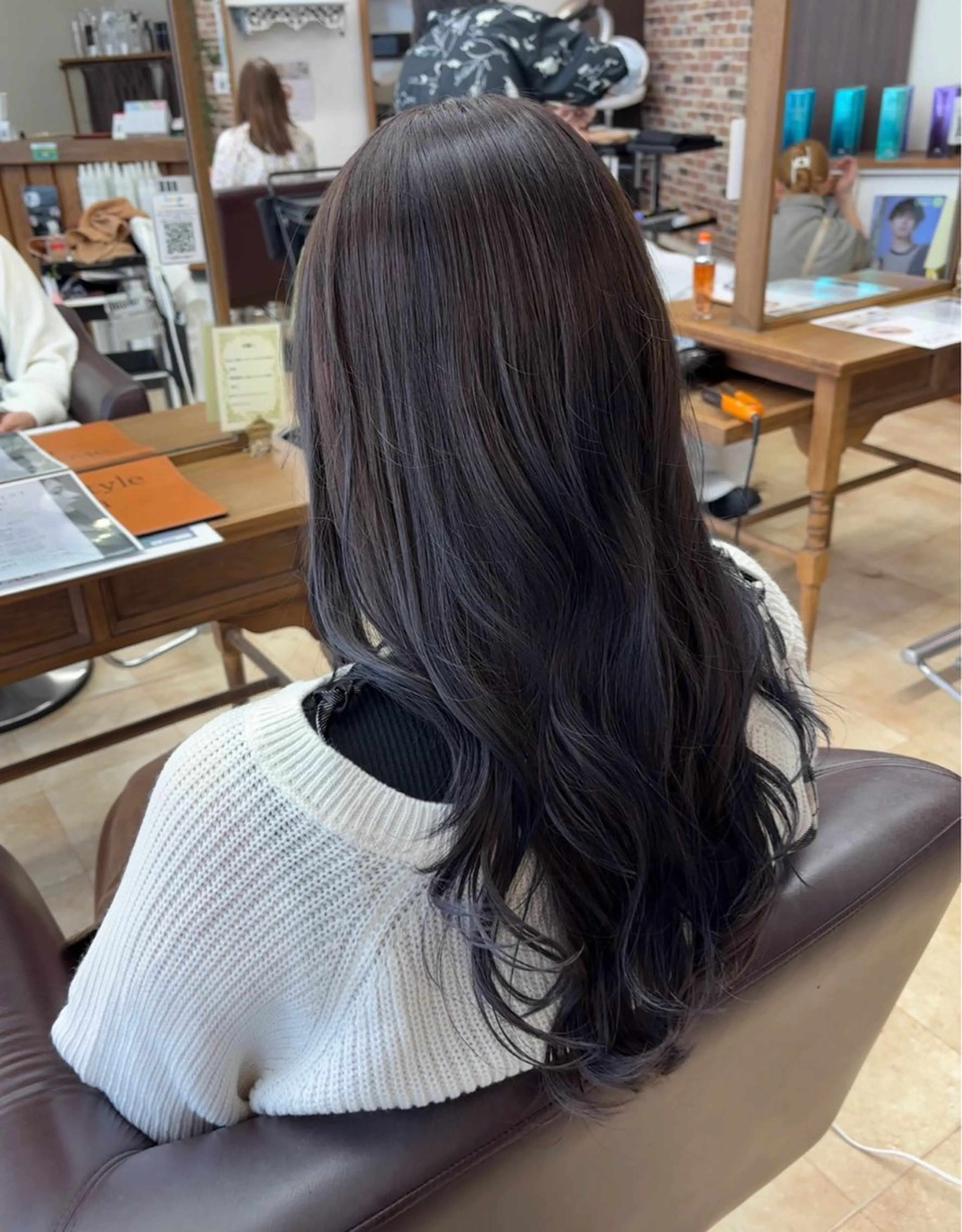 ロング 小島華未/ ヘアカラー/髪質改善のヘアスタイル