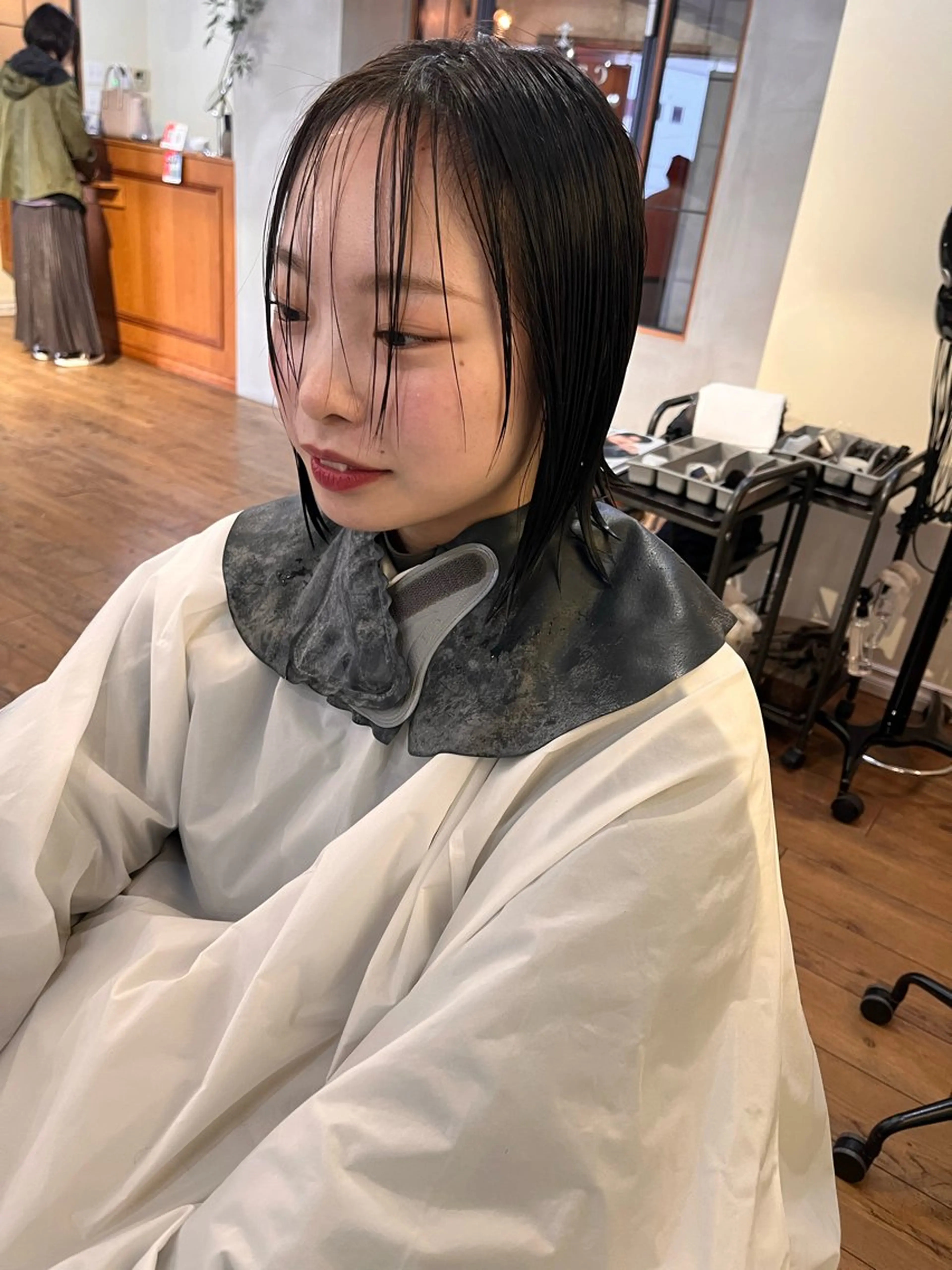 ショート カラー ボブ 外ハネヘア カット ヘアカラー ヘッドスパ 薬院:今泉/上川美幸 ボブ/顔周りレイヤーのヘアスタイル