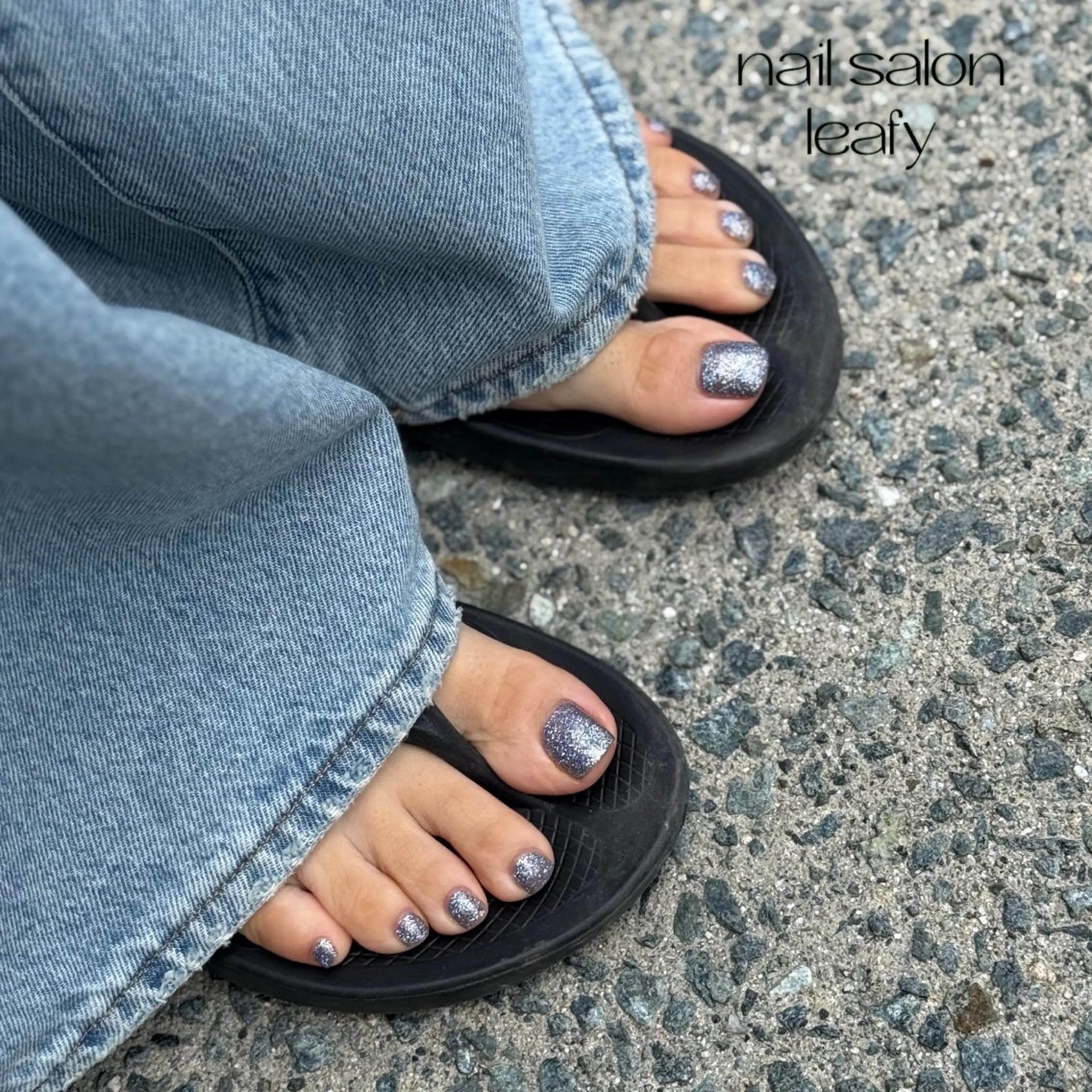 ネイル フラッシュネイル フットネイル フットネイル ネイルサロン leafyのネイルデザイン