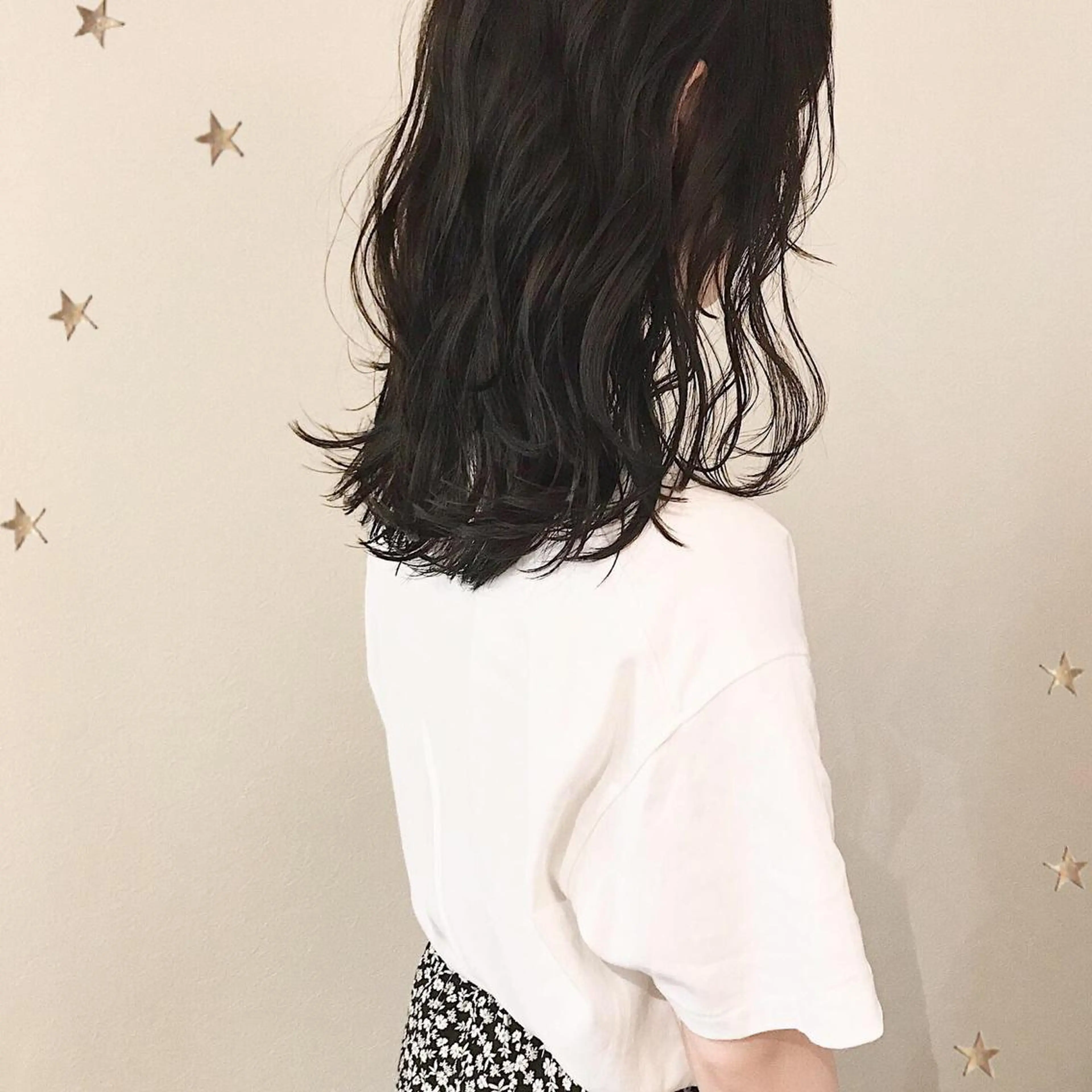 セミロング カラー 市川 千夏のヘアスタイル