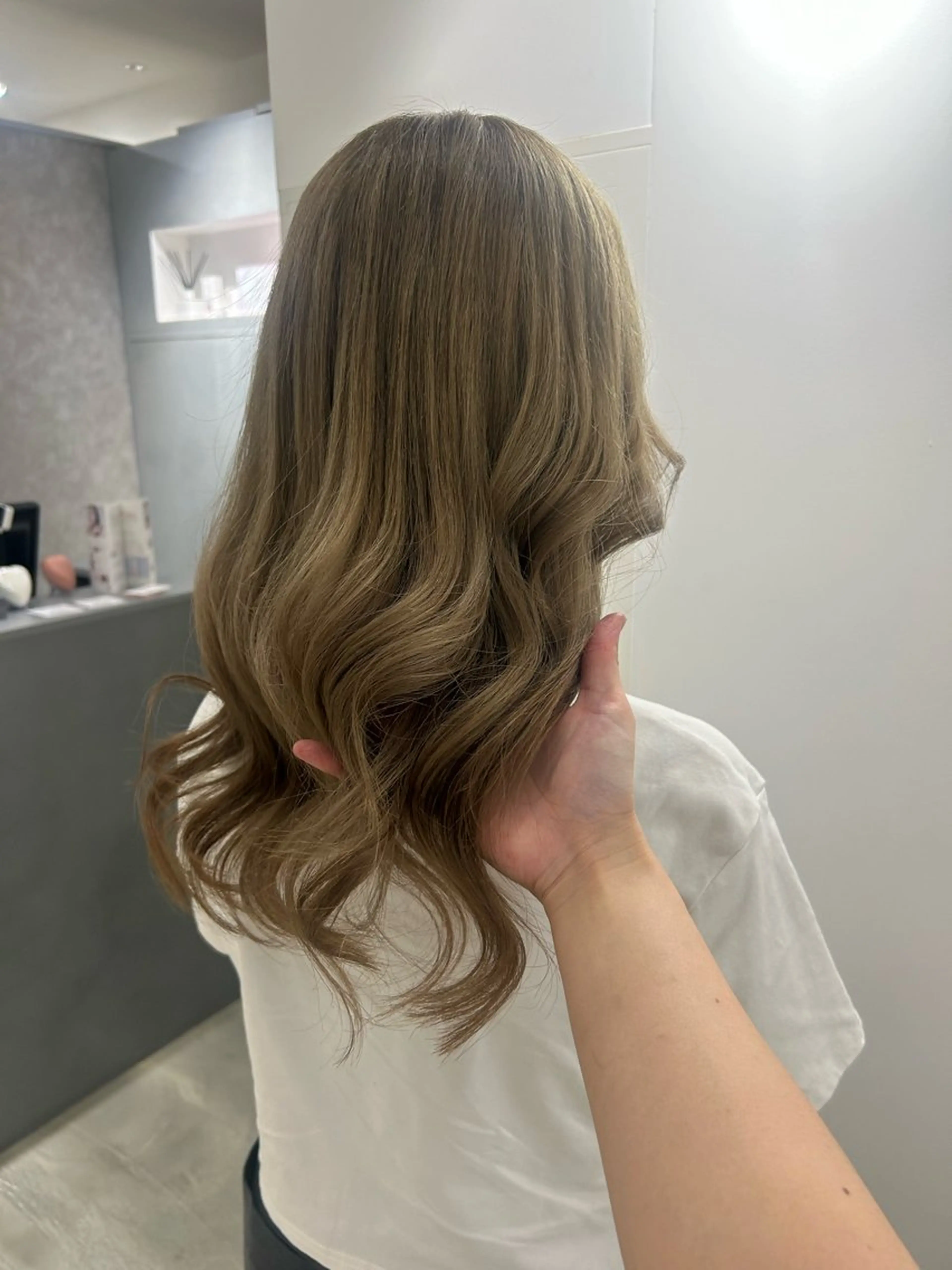 ロング カラー ベージュカラー 透明感カラー ダブルカラー 新宿ハイトーン/ カットモデル/のりかのヘアスタイル