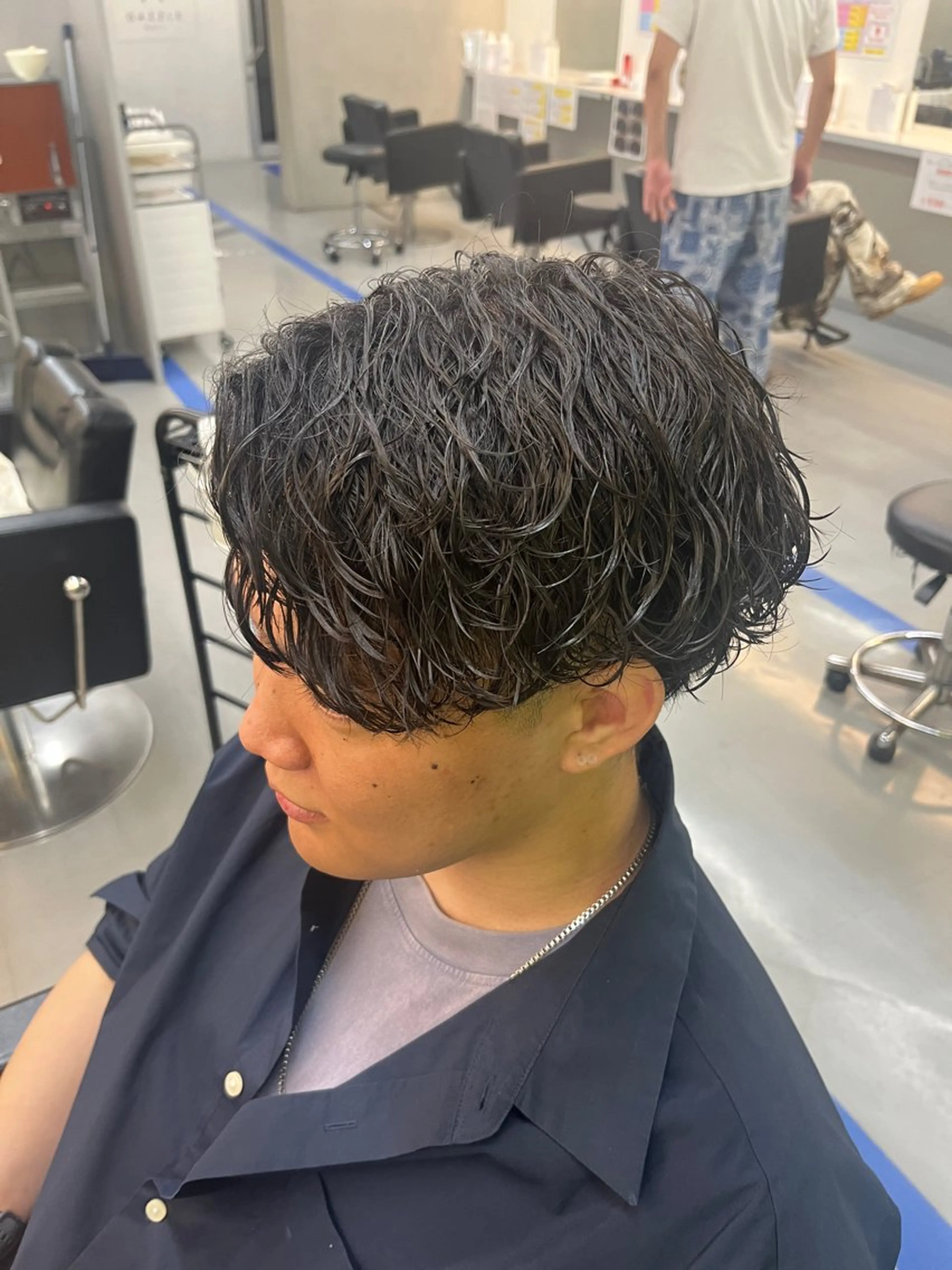 パーマ DAZZLE hair RUSH所属・波巻き得意 メンズ美容師/松井陸のヘアスタイル