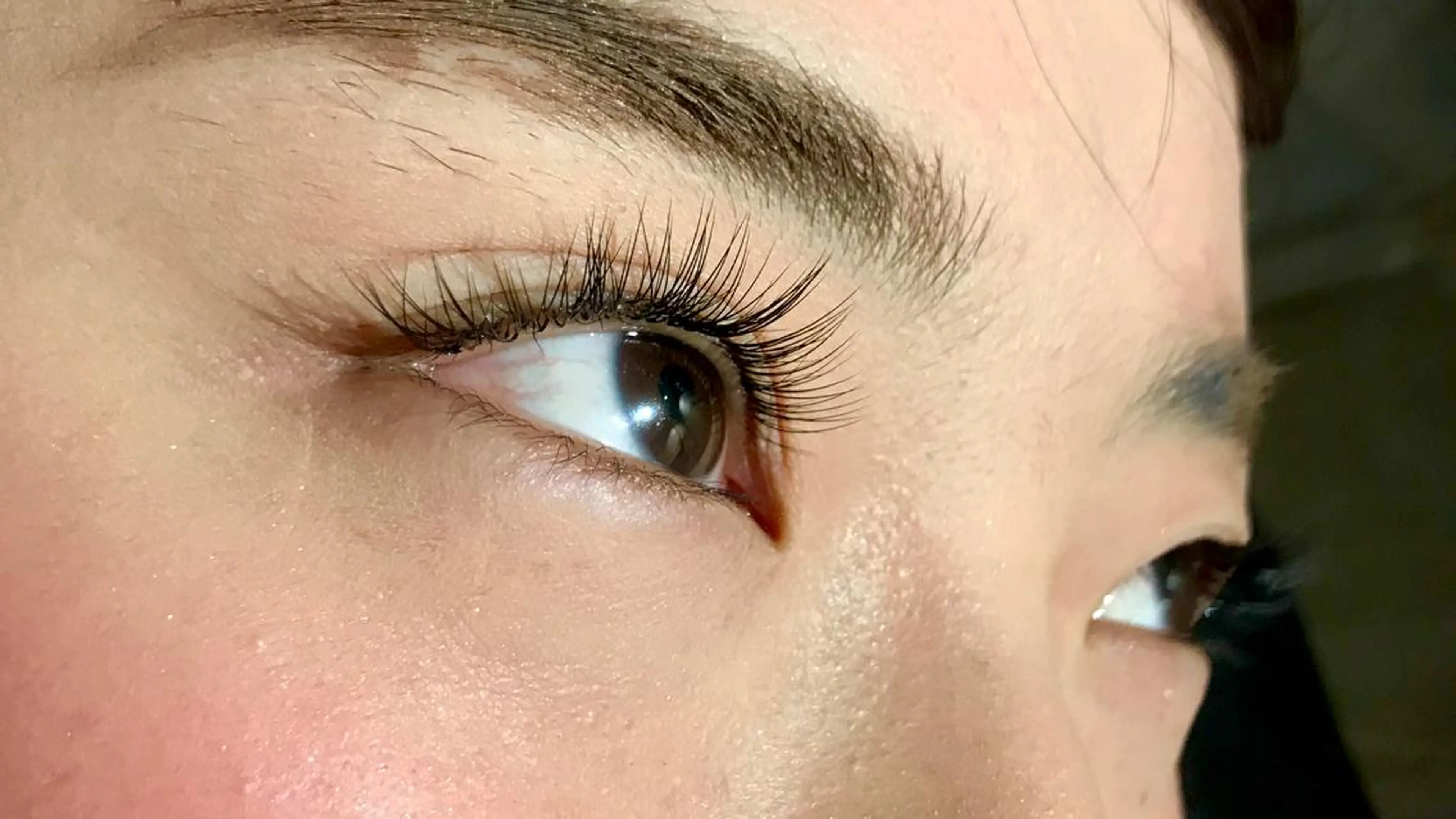 マツエク・マツパ ANNE梅田 GRACE店所属・ANNE chizuのマツエク・マツパデザイン