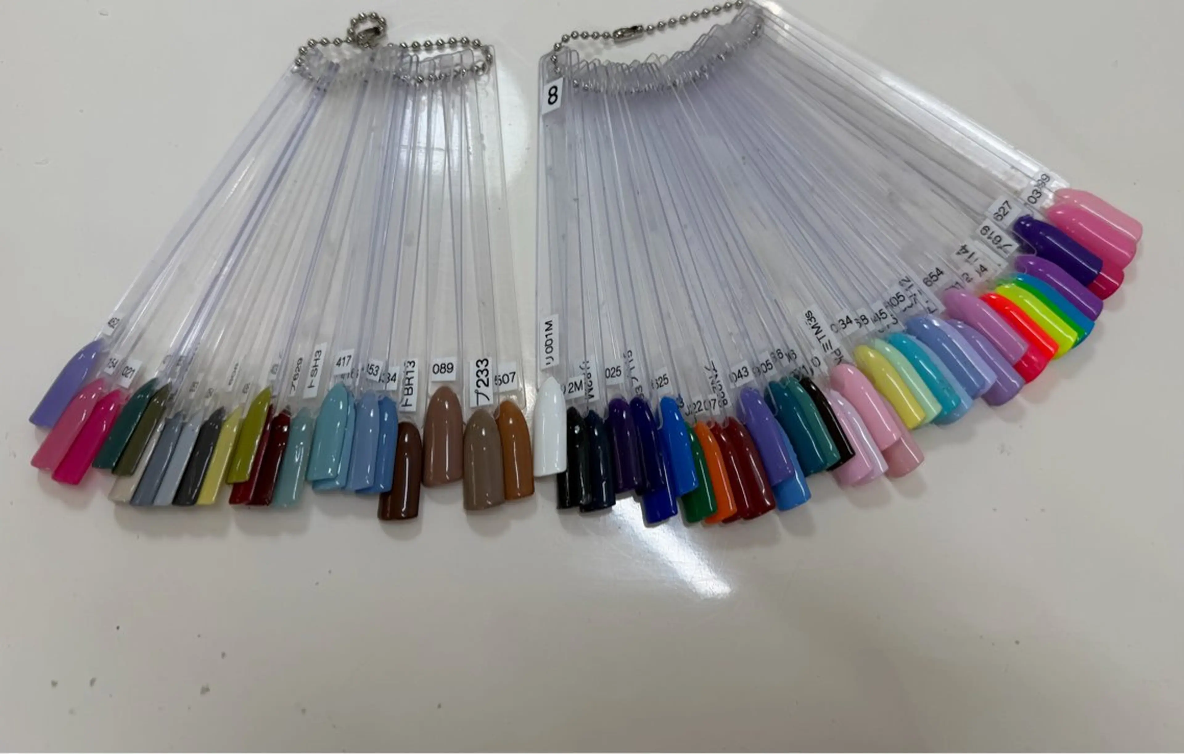 【チップ長さ出し4本させていただける方のみ】オフ有りワンカラー💅🏼 ※色指定有り画像参照(シアーカラー不可)※の写真