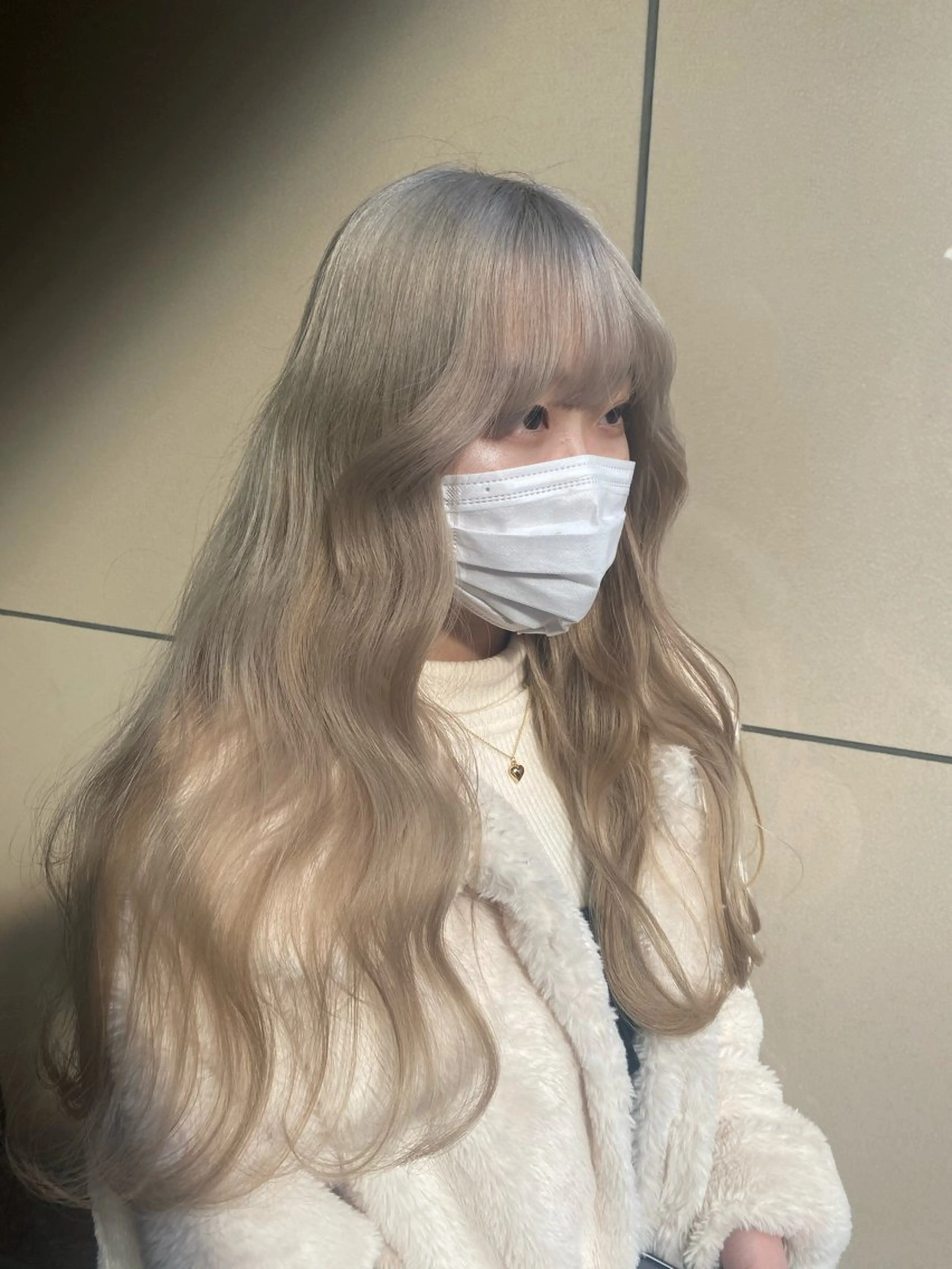 ロング カラー 只野 真衣のヘアスタイル