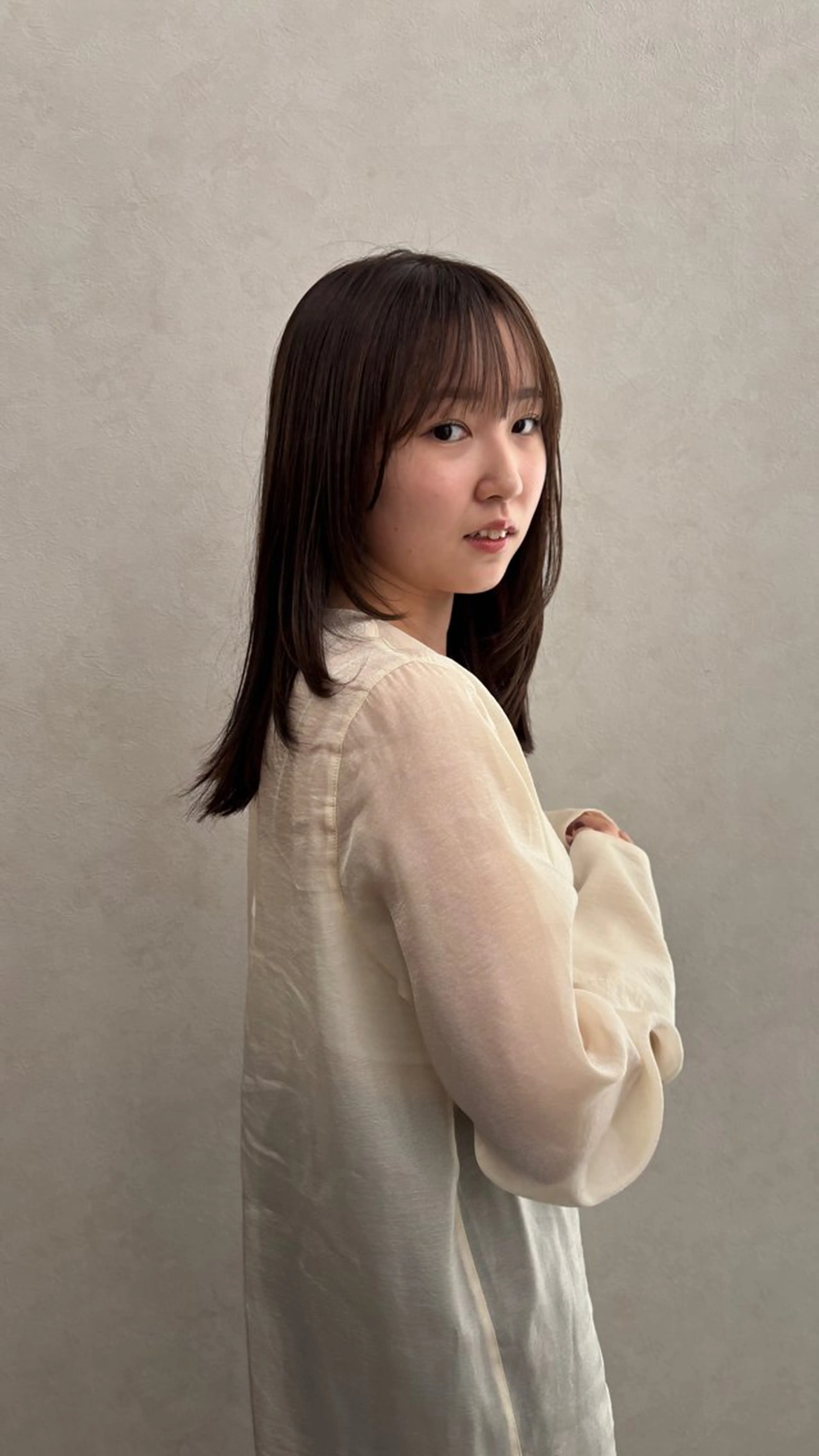 ミディアム カラー カット ヘアカラー トリートメント 🍐透明感カラー🍐 レイヤーカットのヘアスタイル