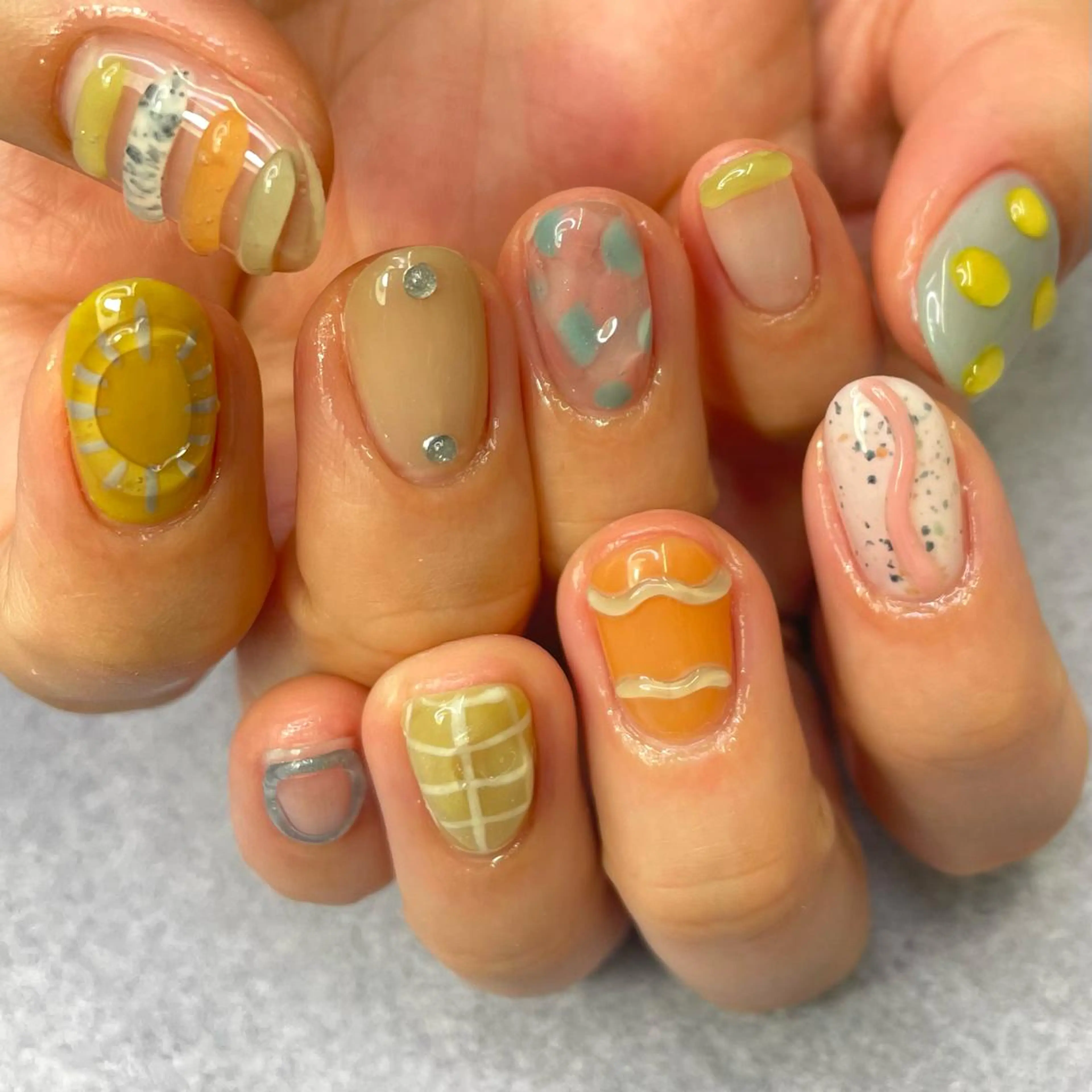 ネイル F. Lenaのネイルデザイン