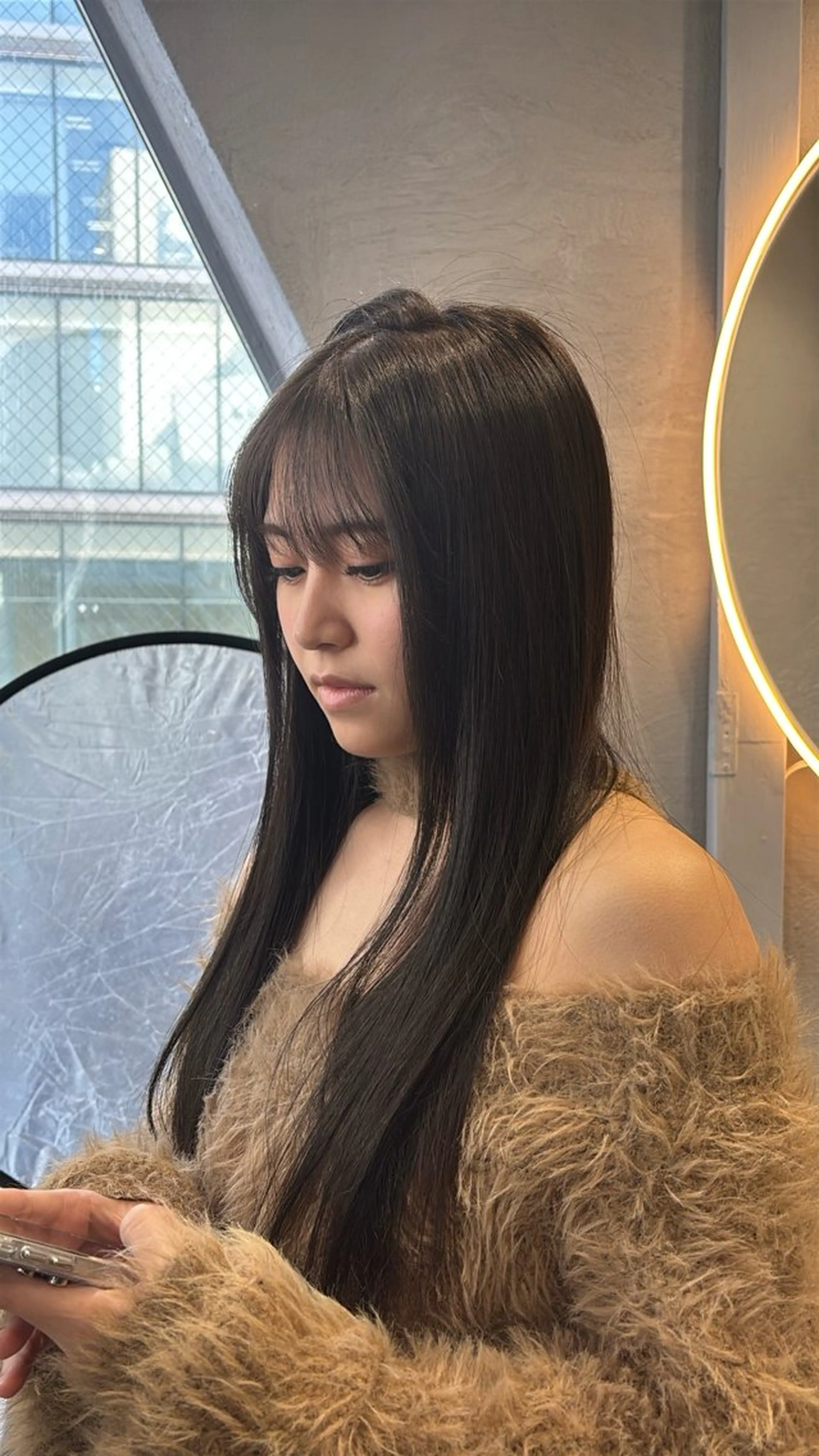 ロング カット ヘアカラー トリートメント 韓国ヘア/ブリーチ無 しWカラー/オリーブのヘアスタイル