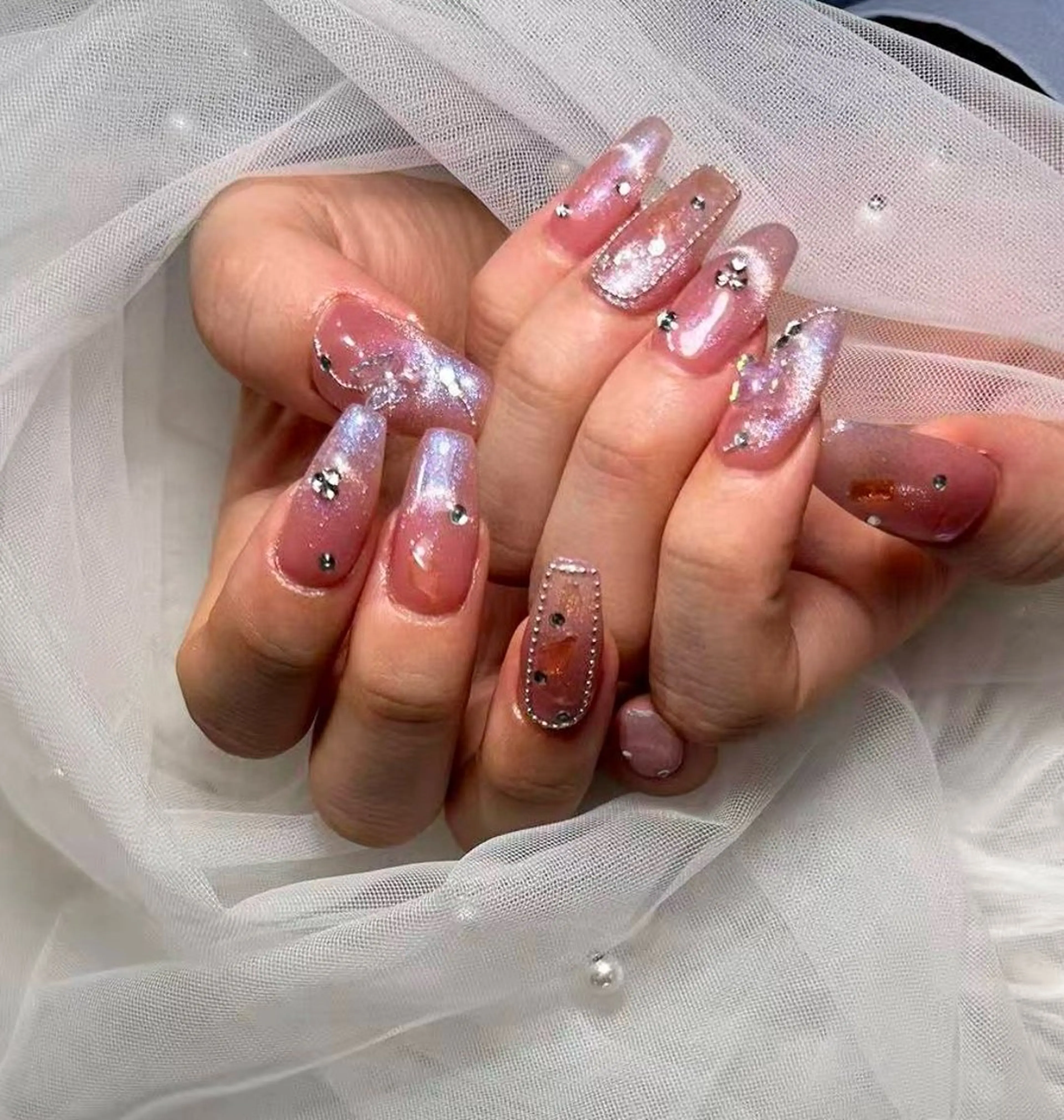 ネイル ハンドネイル 🌈 Laule'aのネイルデザイン