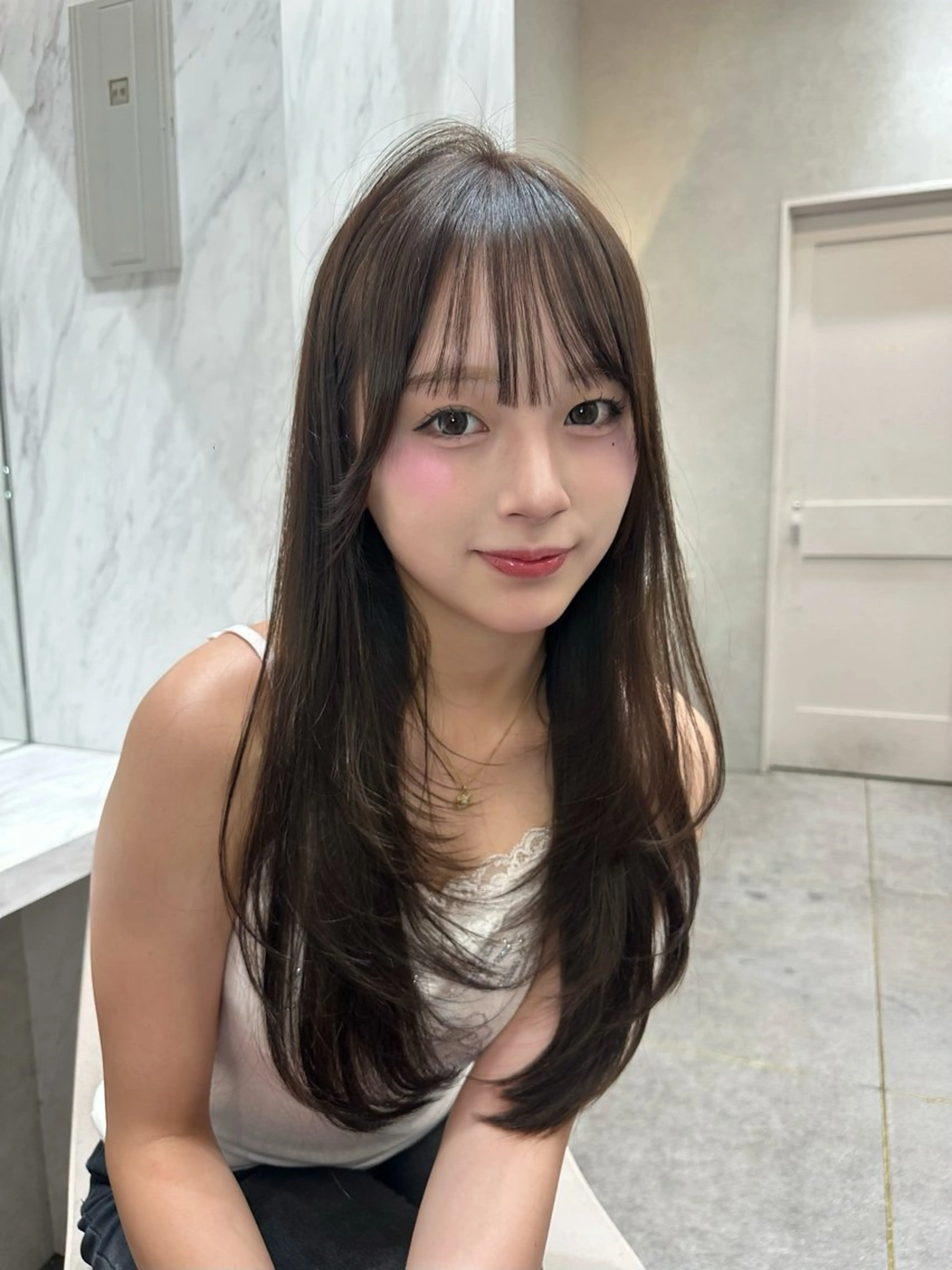 ロング 韓国風ヘア レイヤーカット あ い か 🎀 レイヤーカットのヘアスタイル