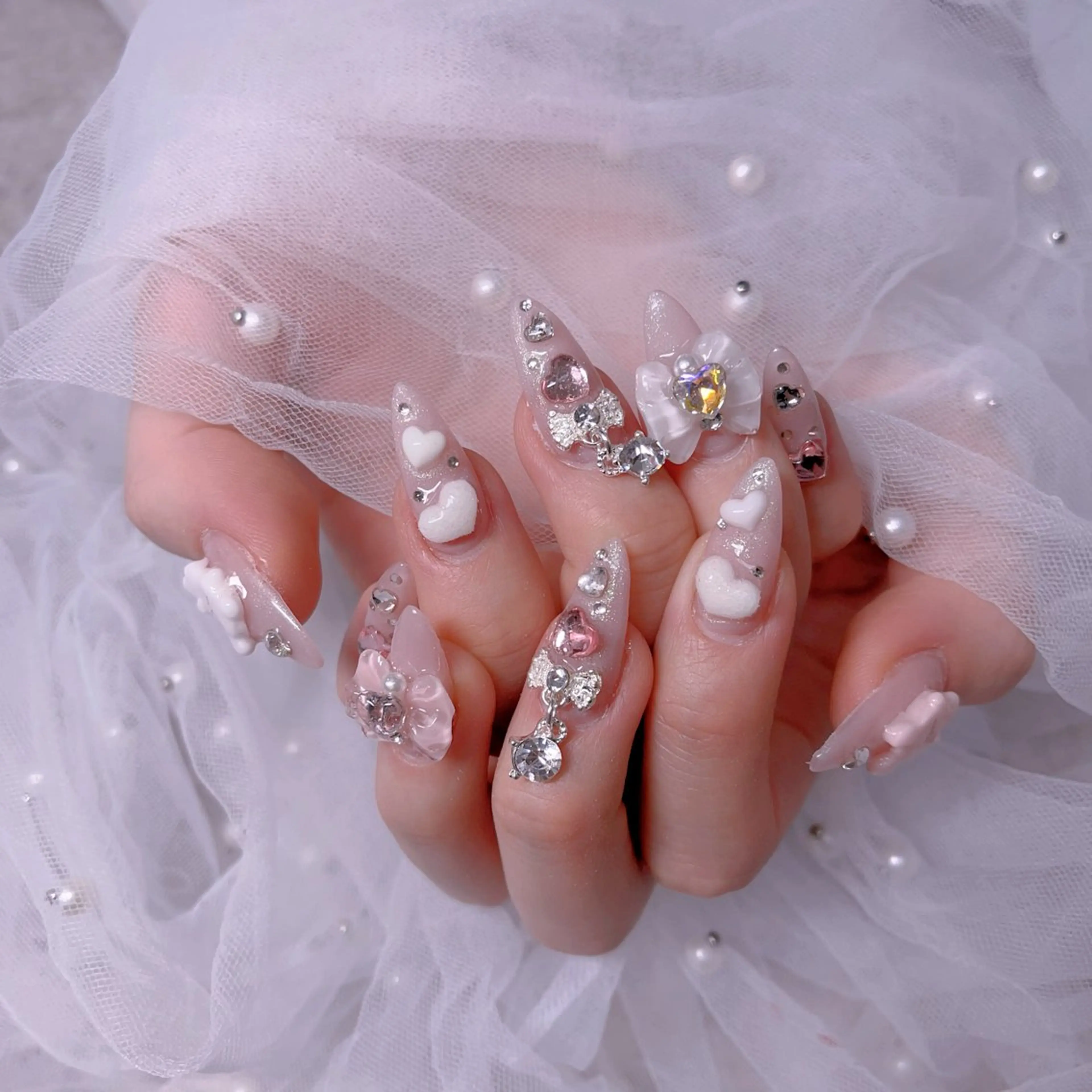 メンズ ネイル アートネイル フレンチネイル ジェルネイル キラキラネイル パラジェル ハンドネイル Bloom スカルプ専門店のネイルデザイン