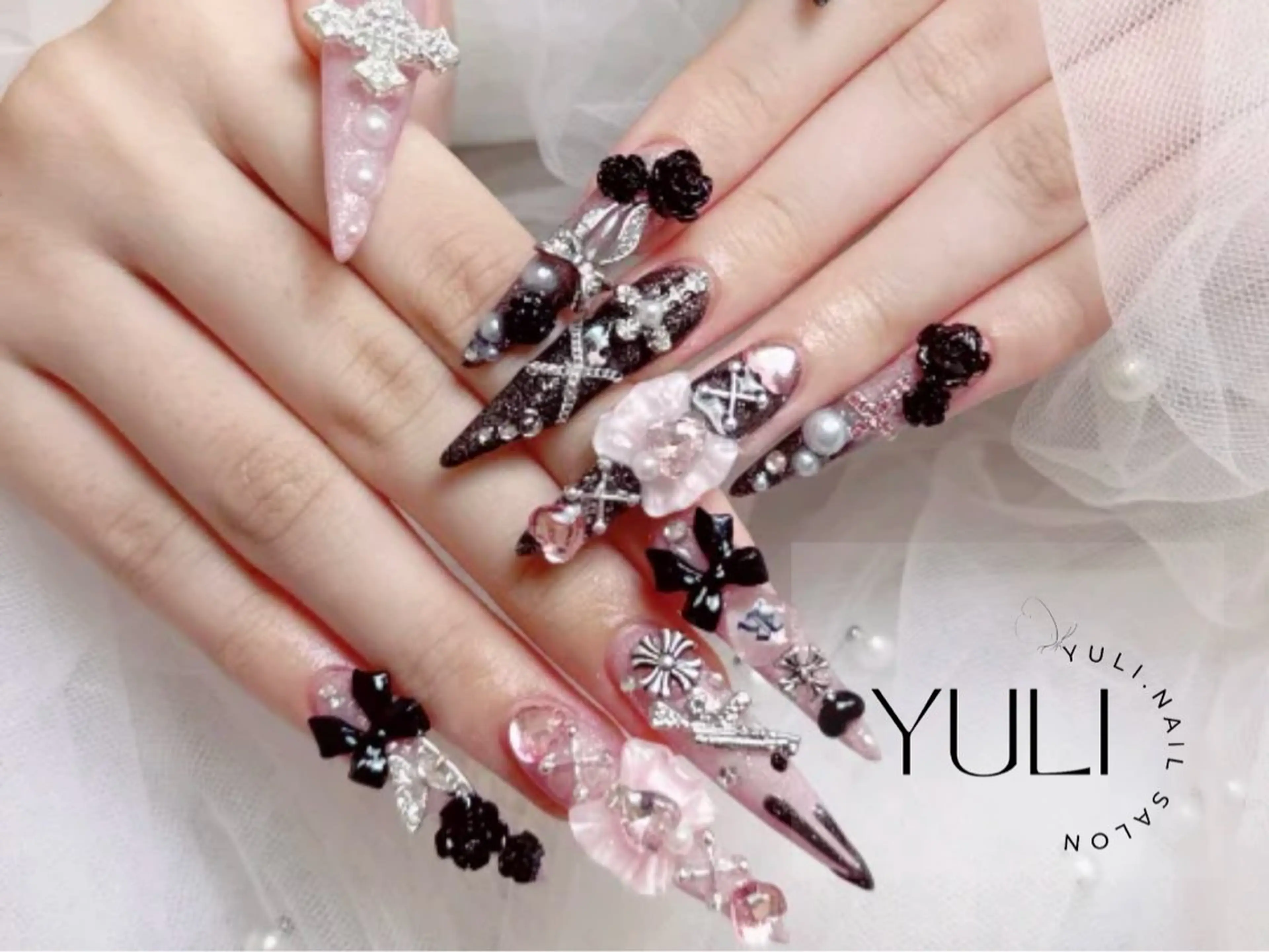 ネイル ハンドネイル 🎀YULI_ Nail 🎀新宿店のネイルデザイン