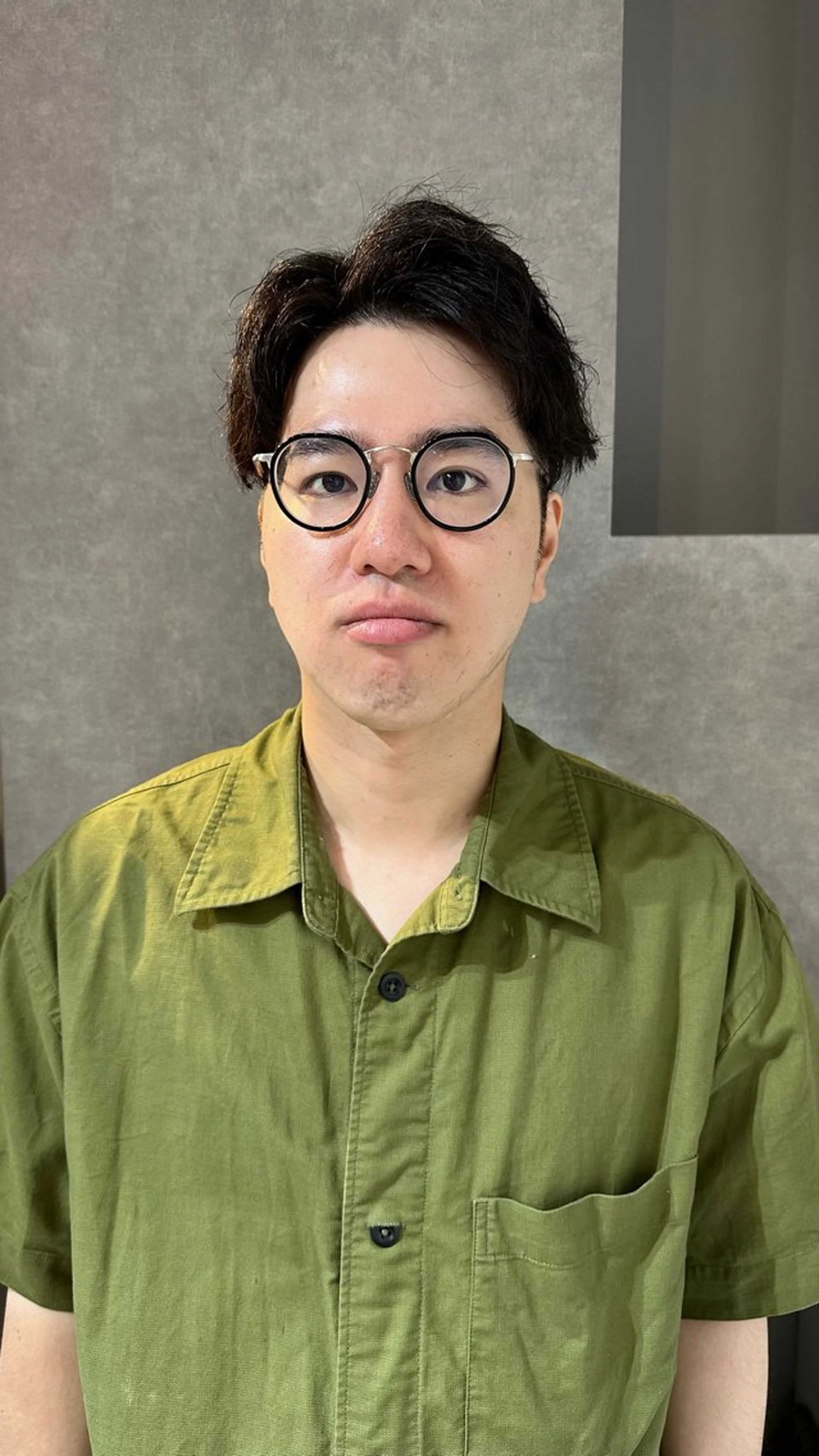 ショート パーマ メンズ カット パーマ 吉岡 昌吾のヘアスタイル