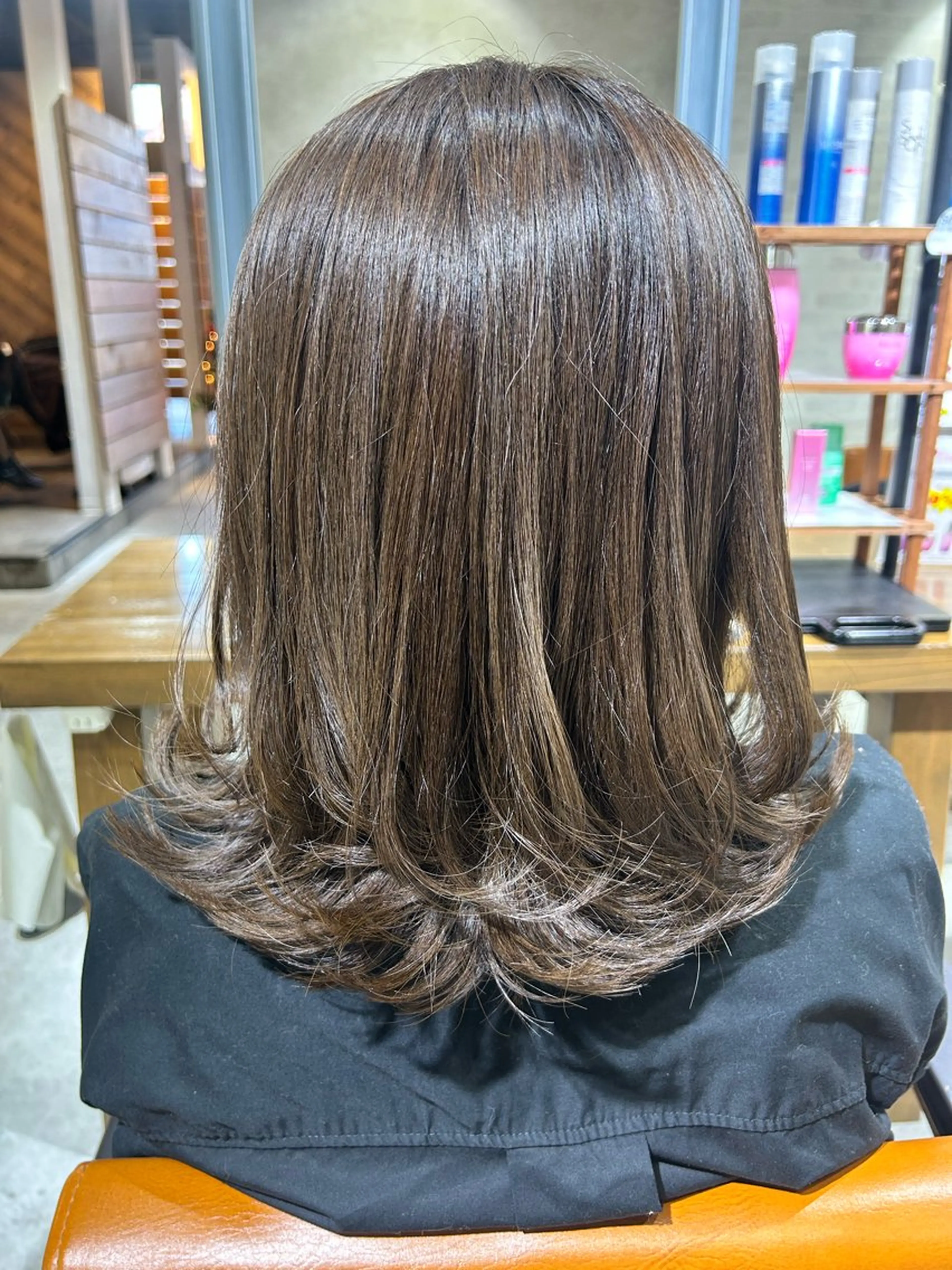 ミディアム カラー アッシュ シルバー レイヤーカット ショート/レイヤー 🎀細沼玲花のヘアスタイル