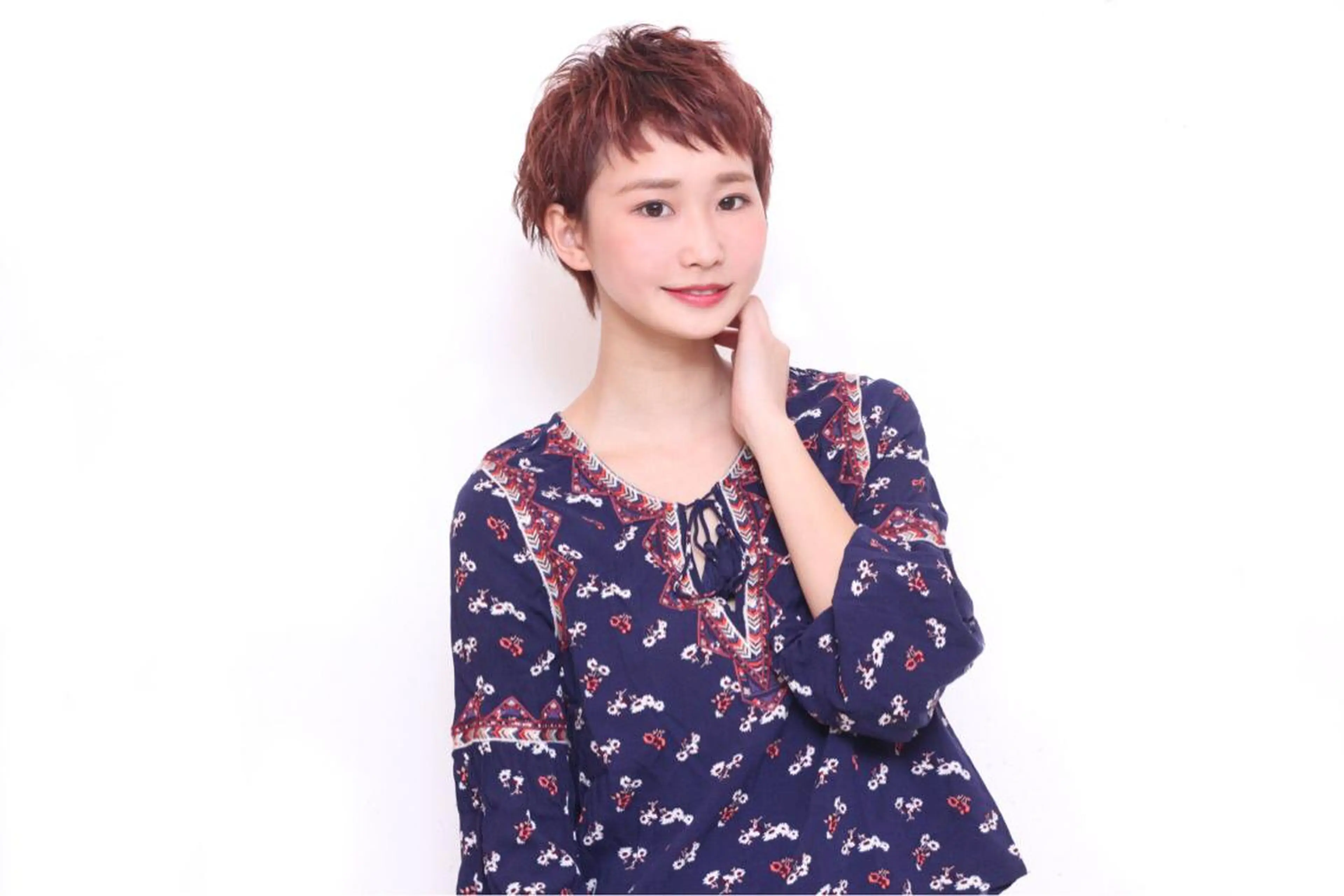 ショート カラー noa  ノアのヘアスタイル