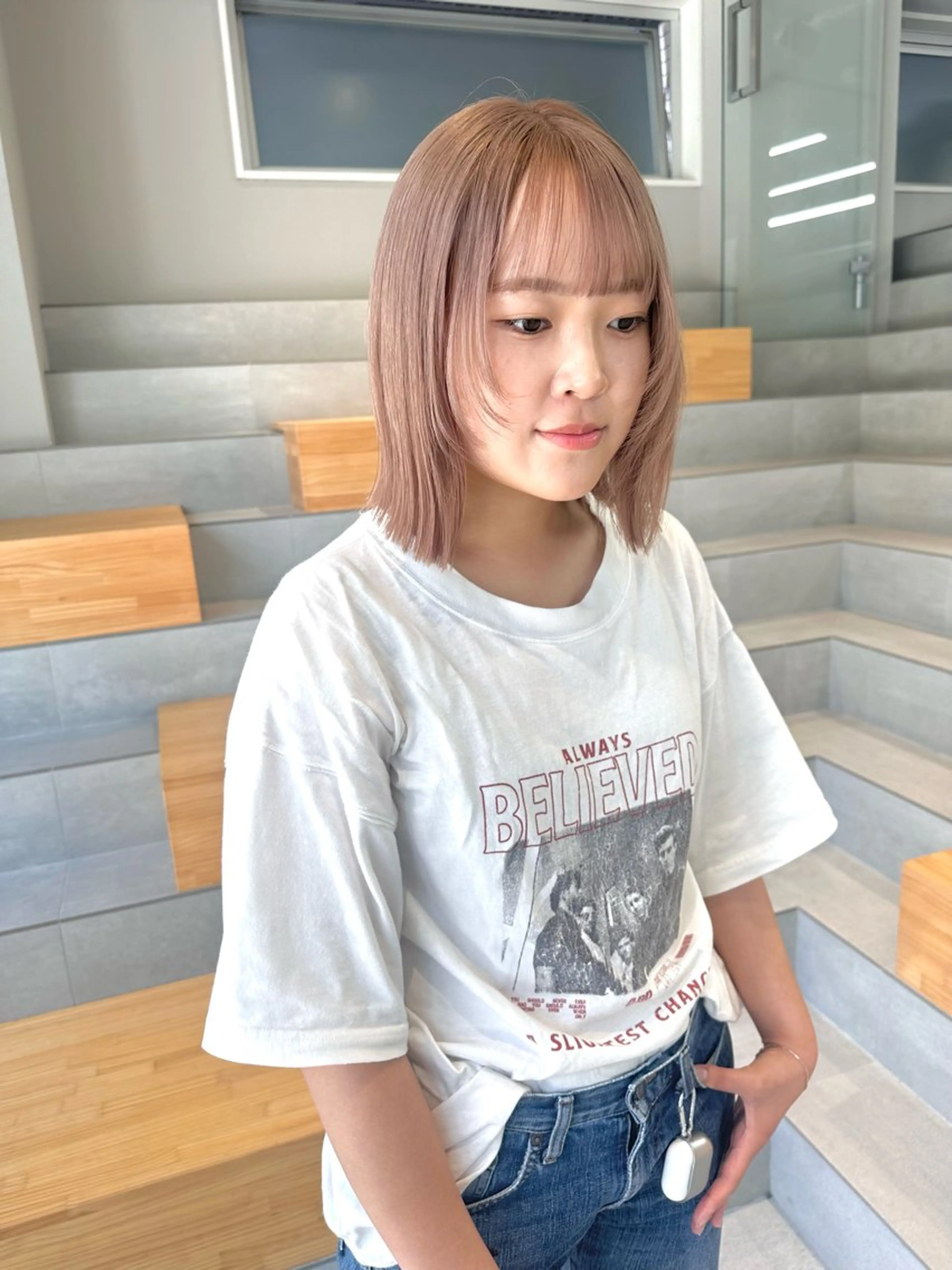 ミディアム カラー ブリーチ ハイトーンカラー ピンクカラー 染谷 遥花のヘアスタイル
