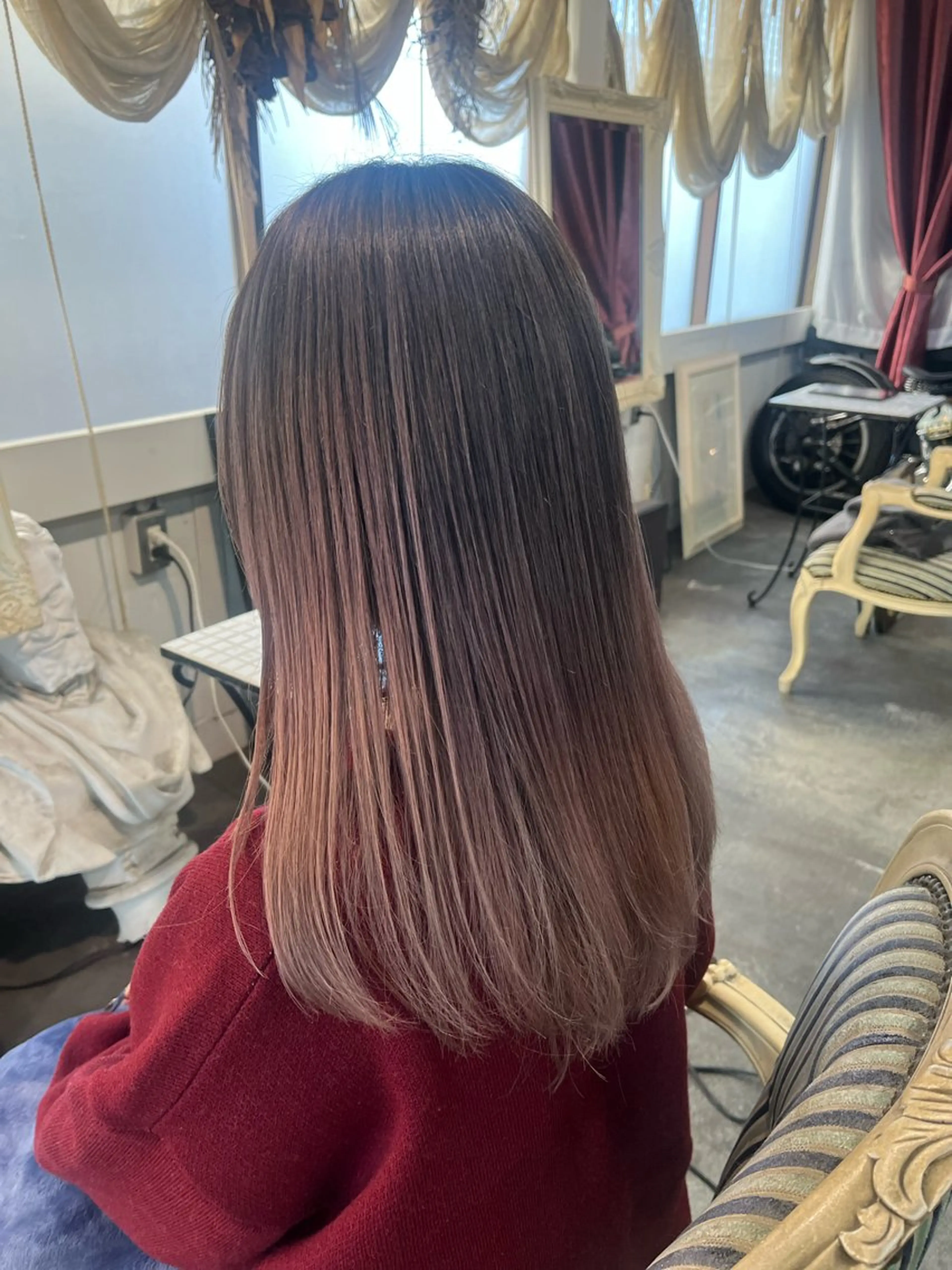 セミロング カラー ヘアカラー sena 《Mariana》のヘアスタイル