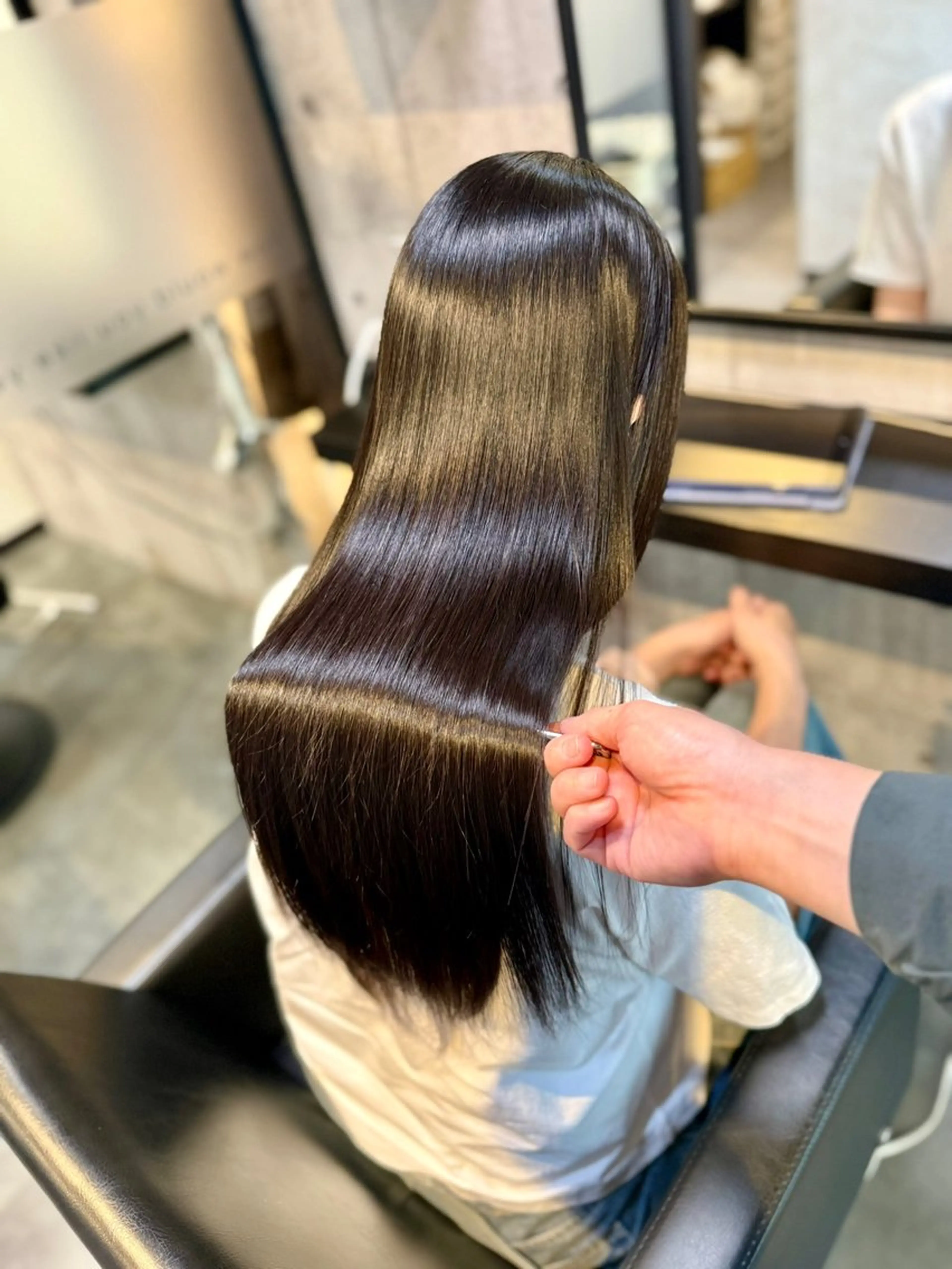 ロング 縮毛矯正 カット 縮毛矯正 トリートメント 👑髪質改善カラー 中垣斗希のヘアスタイル