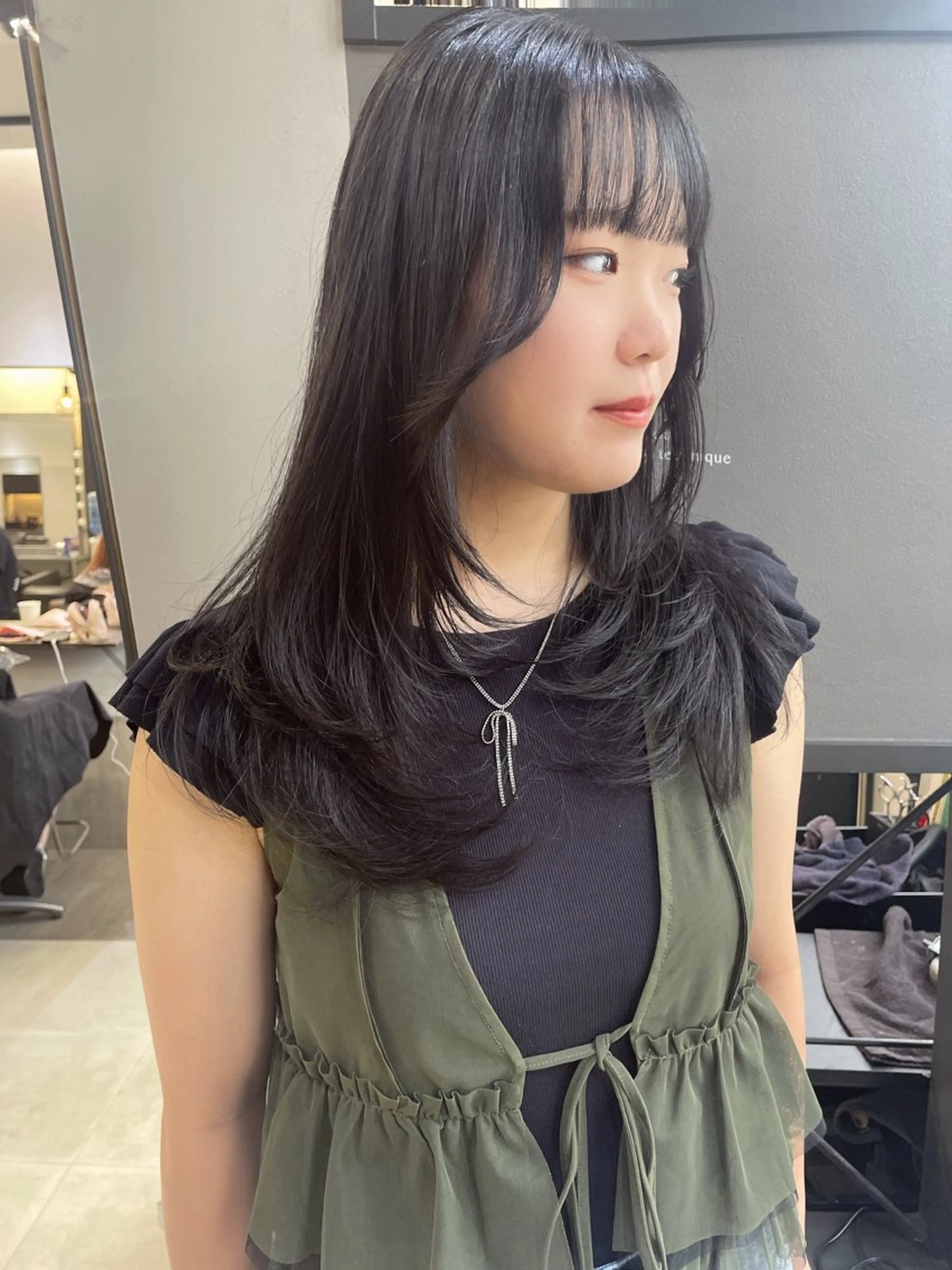 ロング カラー レイヤーカット AIRI layer cut hairのヘアスタイル