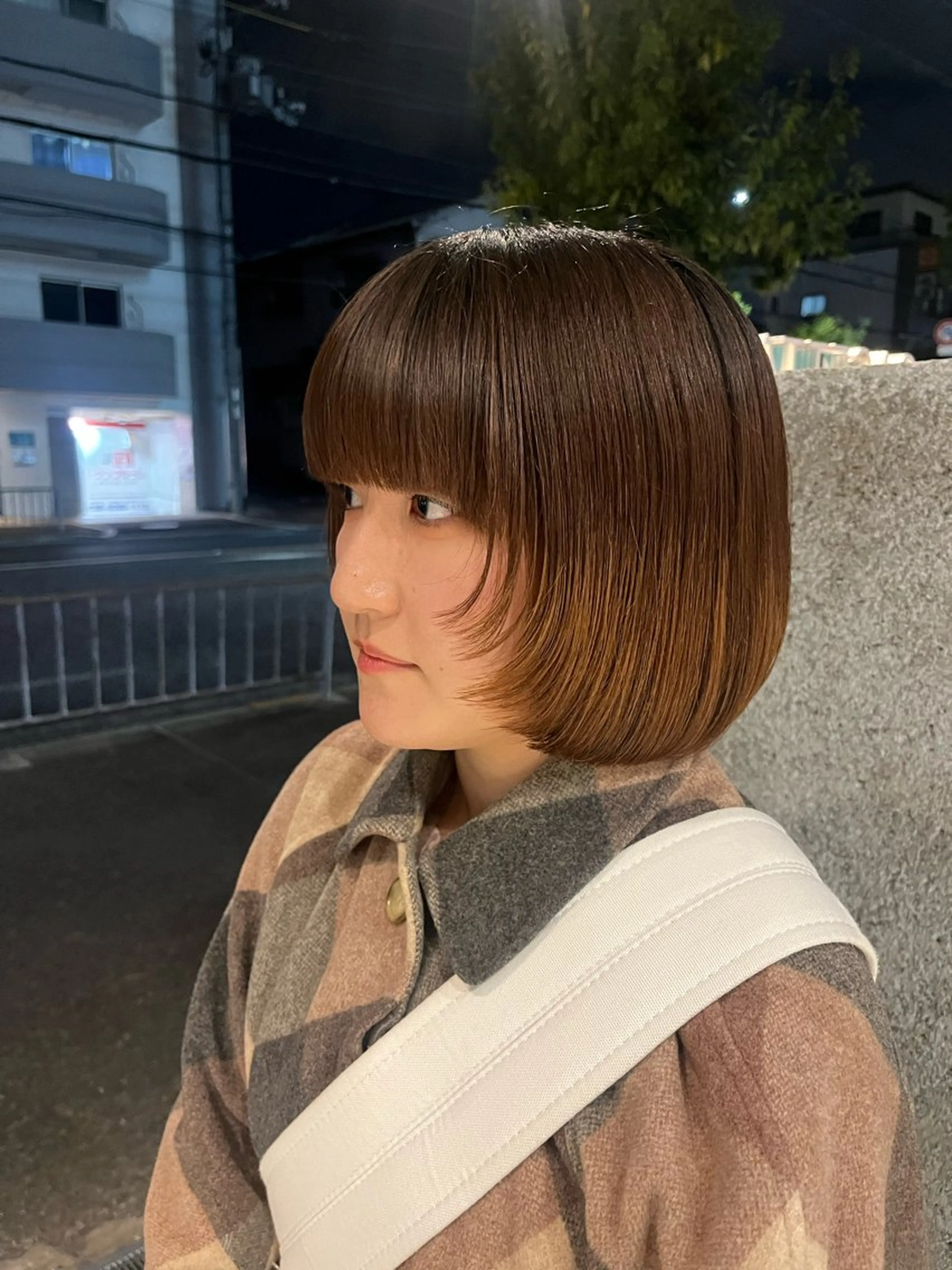 ミディアム 藤井 美歩/赤髪のヘアスタイル