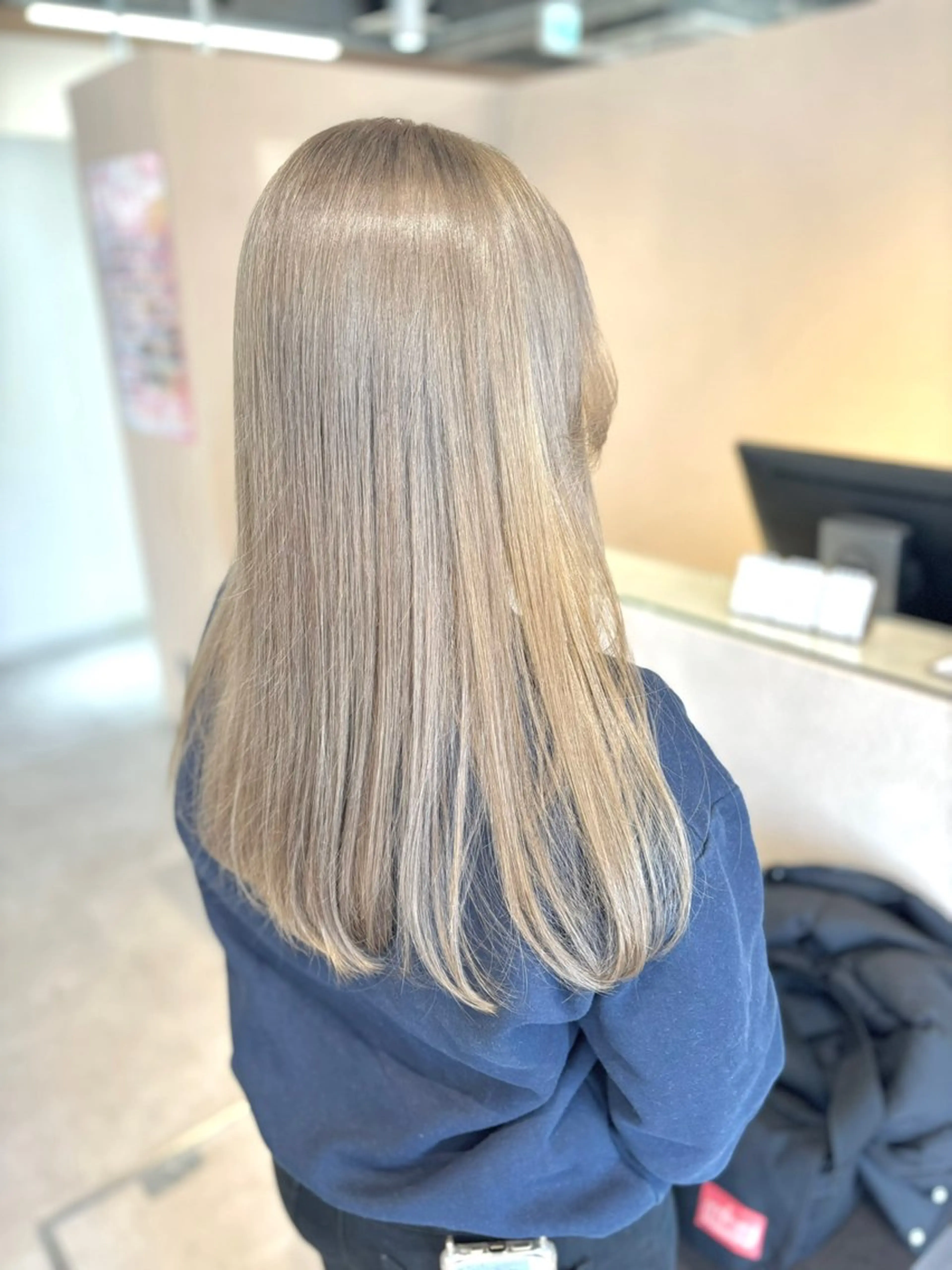 ロング ヘアカラー Haruka✄﻿ 透明感カラー🫧🌙のヘアスタイル