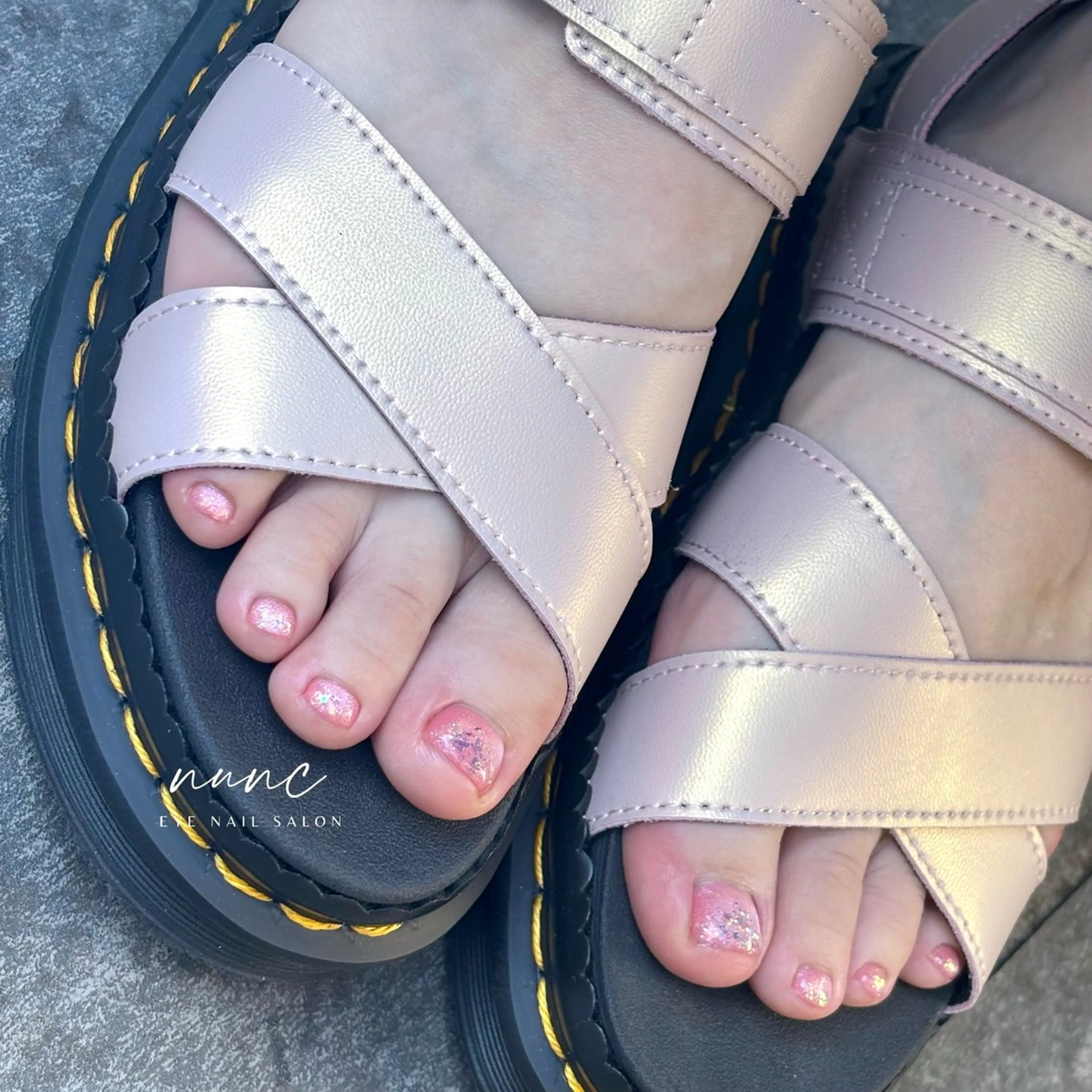 ネイル フットネイル 𝒦𝐸𝐼𝒩𝒜 錦糸町ネイルのネイルデザイン