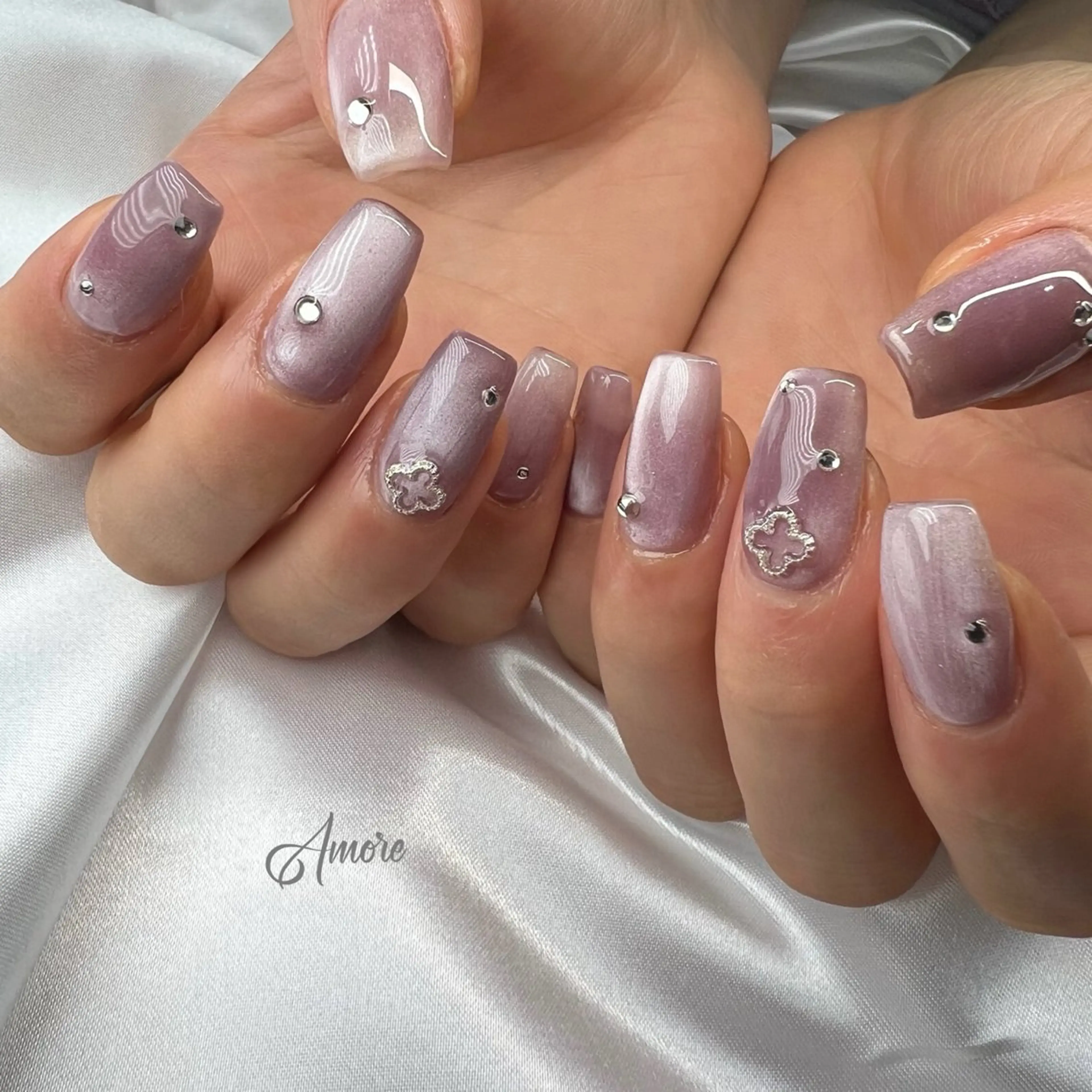 ネイル ジェルネイル キラキラネイル 韓国ネイル パラジェル You kyehwaのネイルデザイン