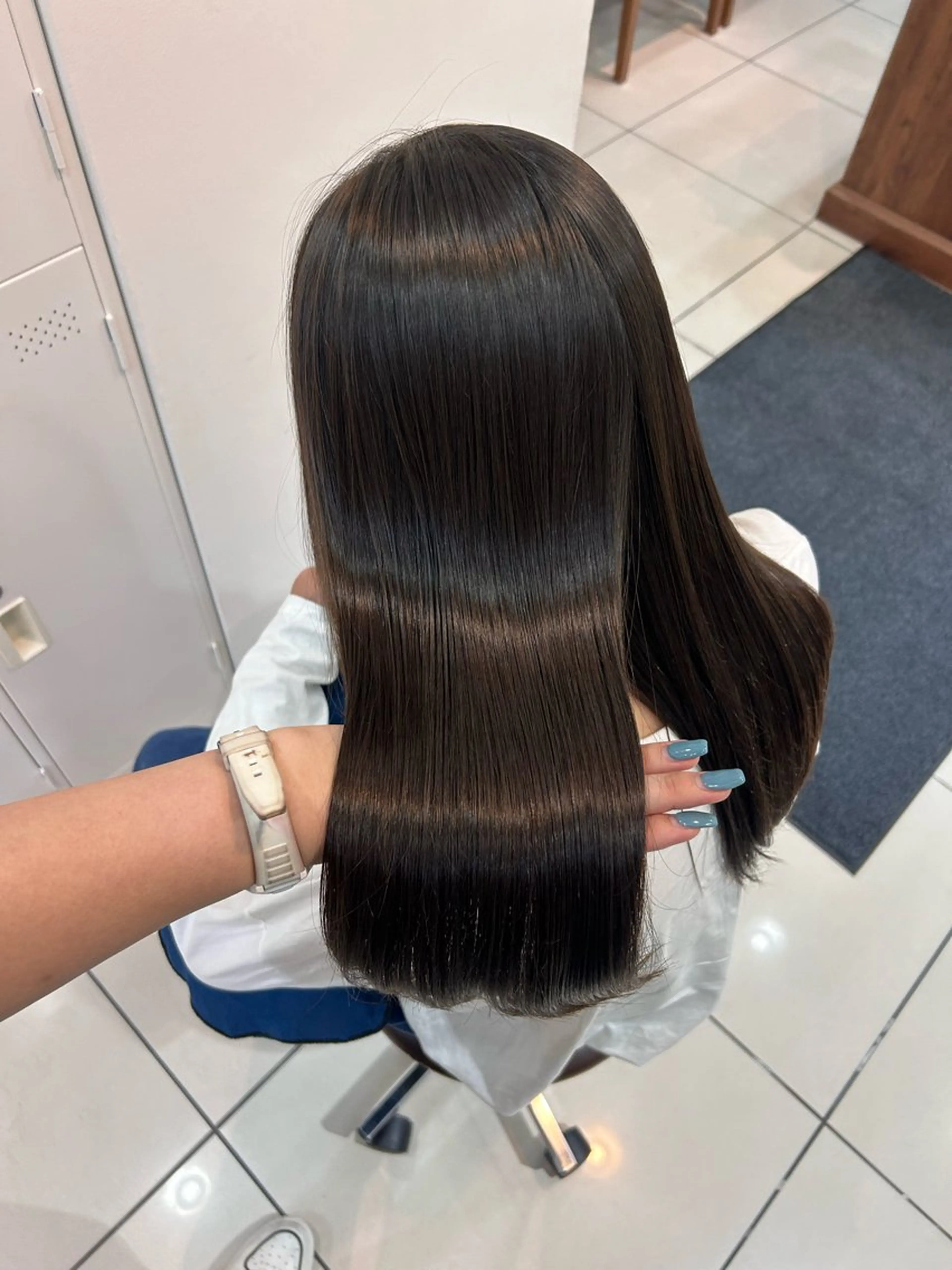 ロング パーマ 曽根 玲奈のヘアスタイル