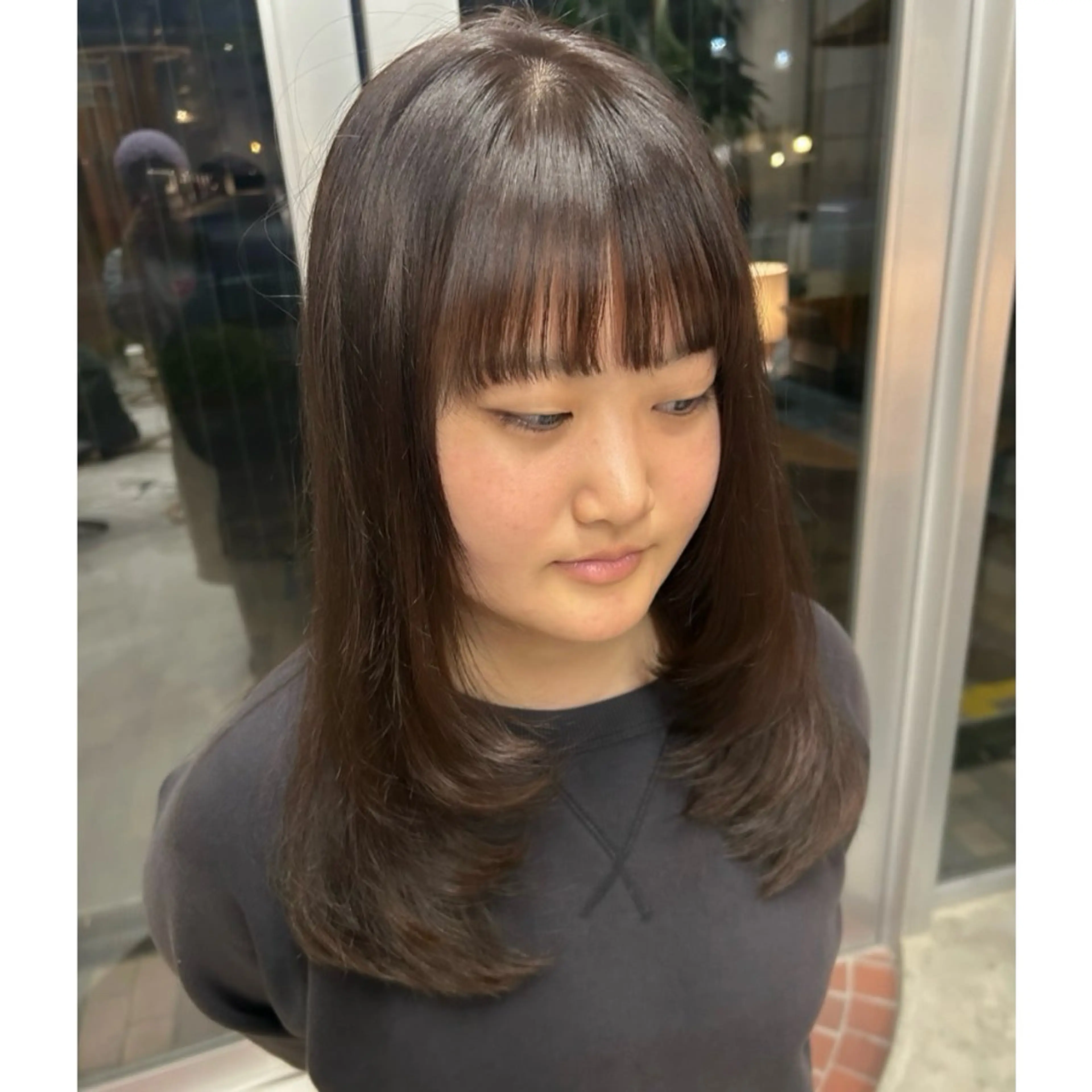 カラー ヘアカラー カエデ🐬 カットカラーモデルのヘアスタイル