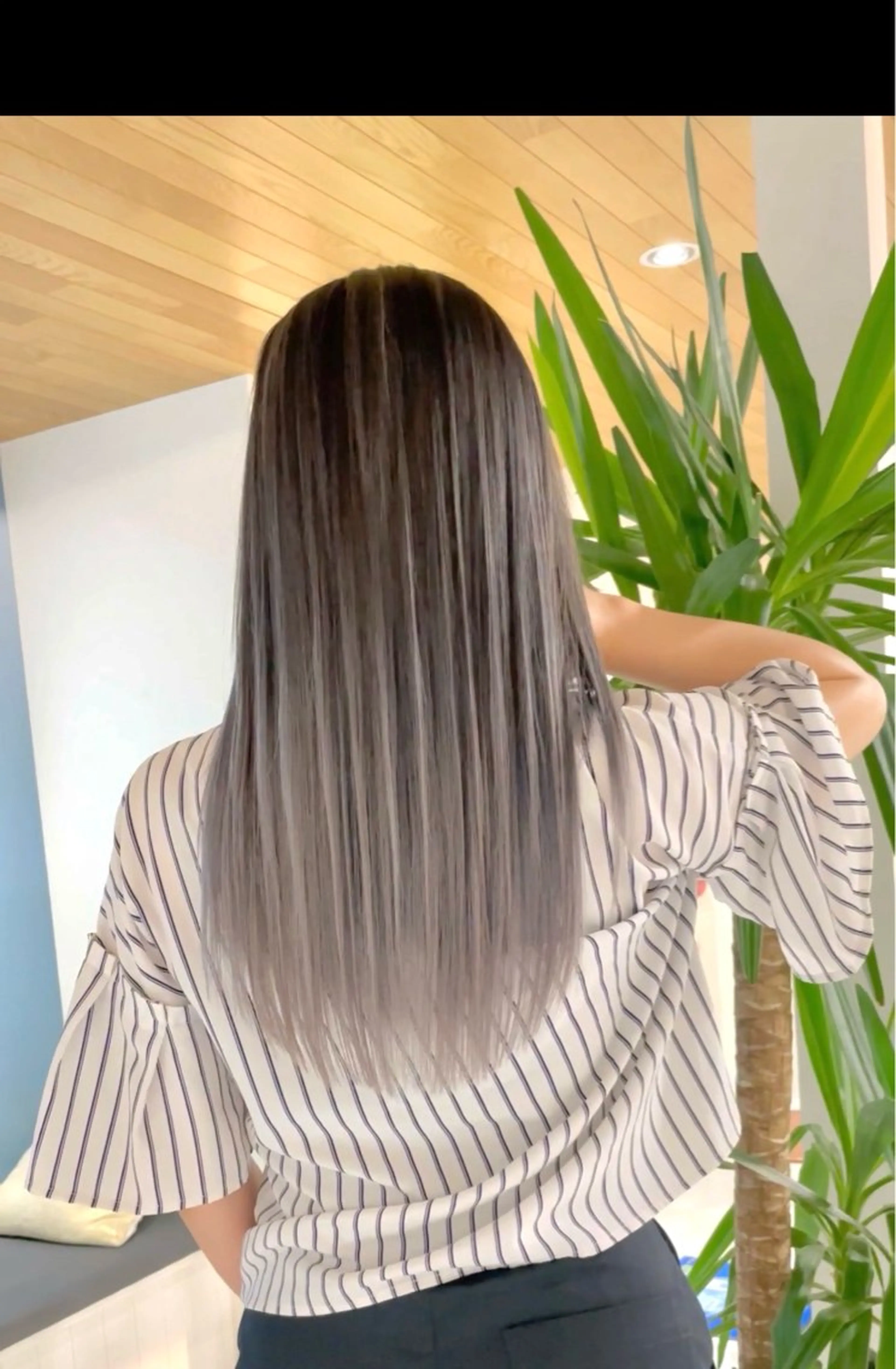 ロング ハイライト レイヤーカット ヘアカラー トリートメント 神戸でブリーチなら puty/レイヤーのヘアスタイル