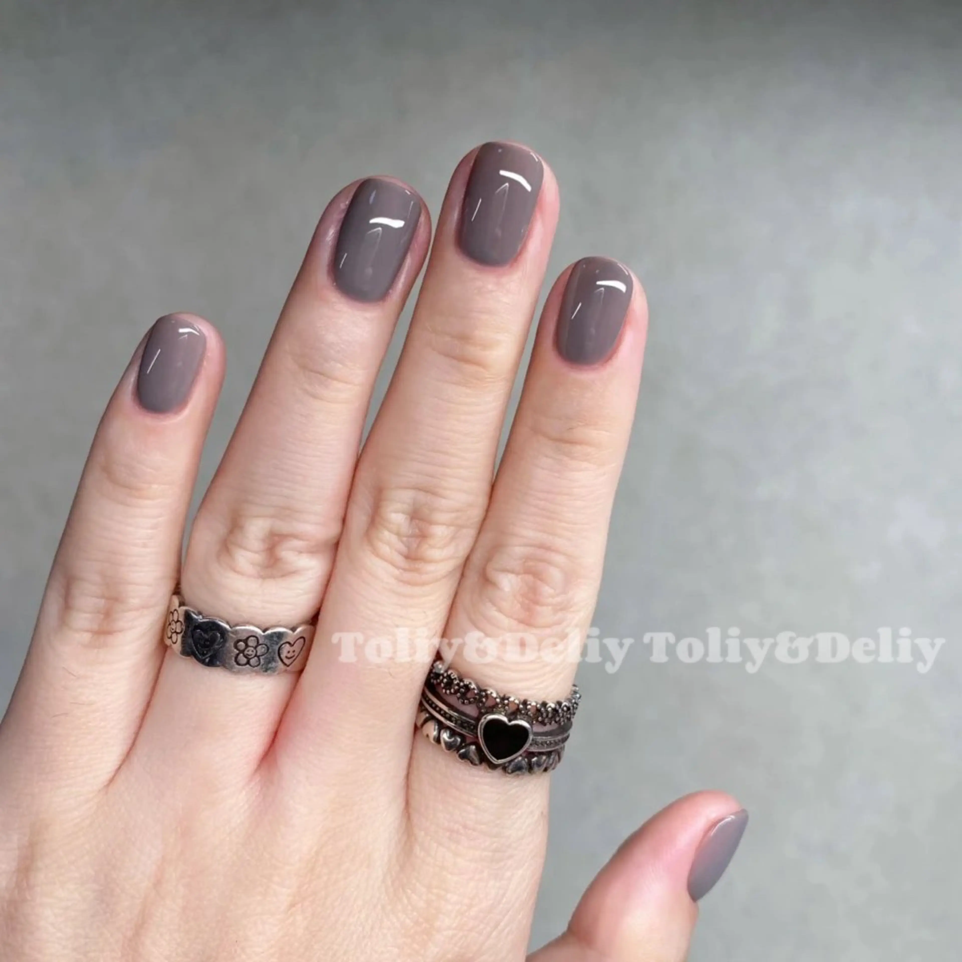 ネイル ワンカラーネイル ToliyDeliy Nail Salonのネイルデザイン