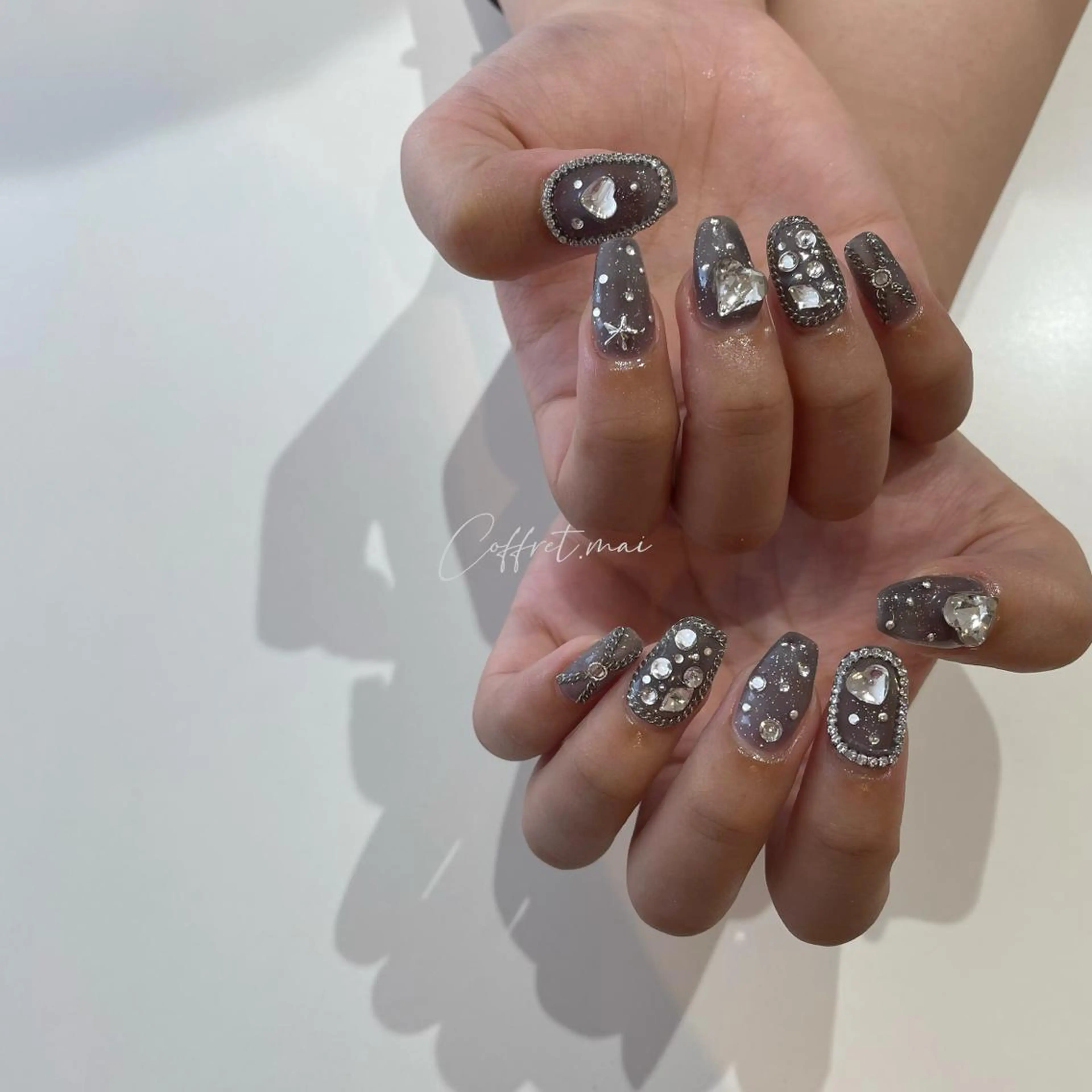 ネイル ストーンネイル 💕WOLTOKYO 池袋💕maiのネイルデザイン