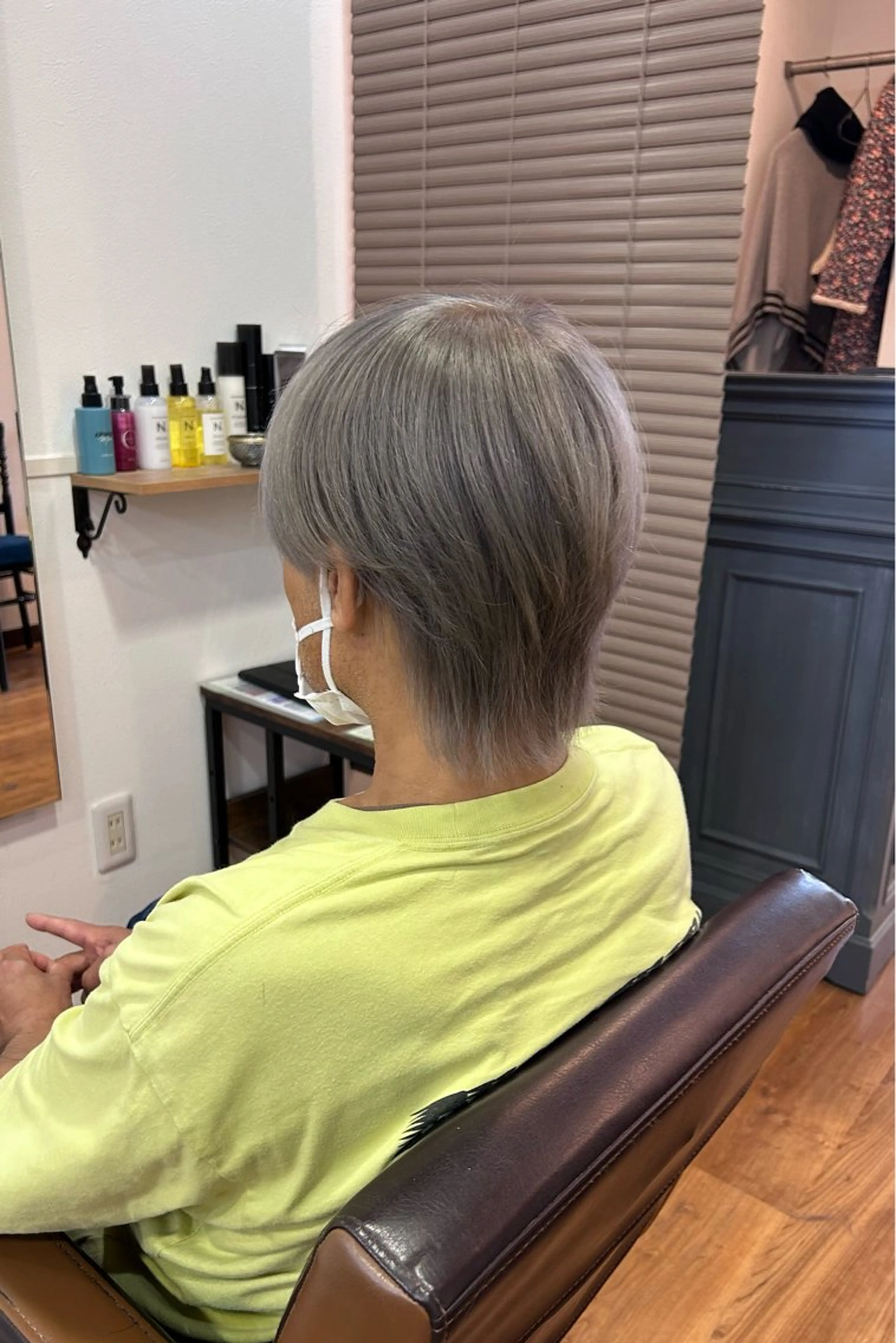 ショート カラー メンズ メンズブリーチ メンズウルフカット ブリーチ ショートヘア ウルフカット 原田 歩実のヘアスタイル
