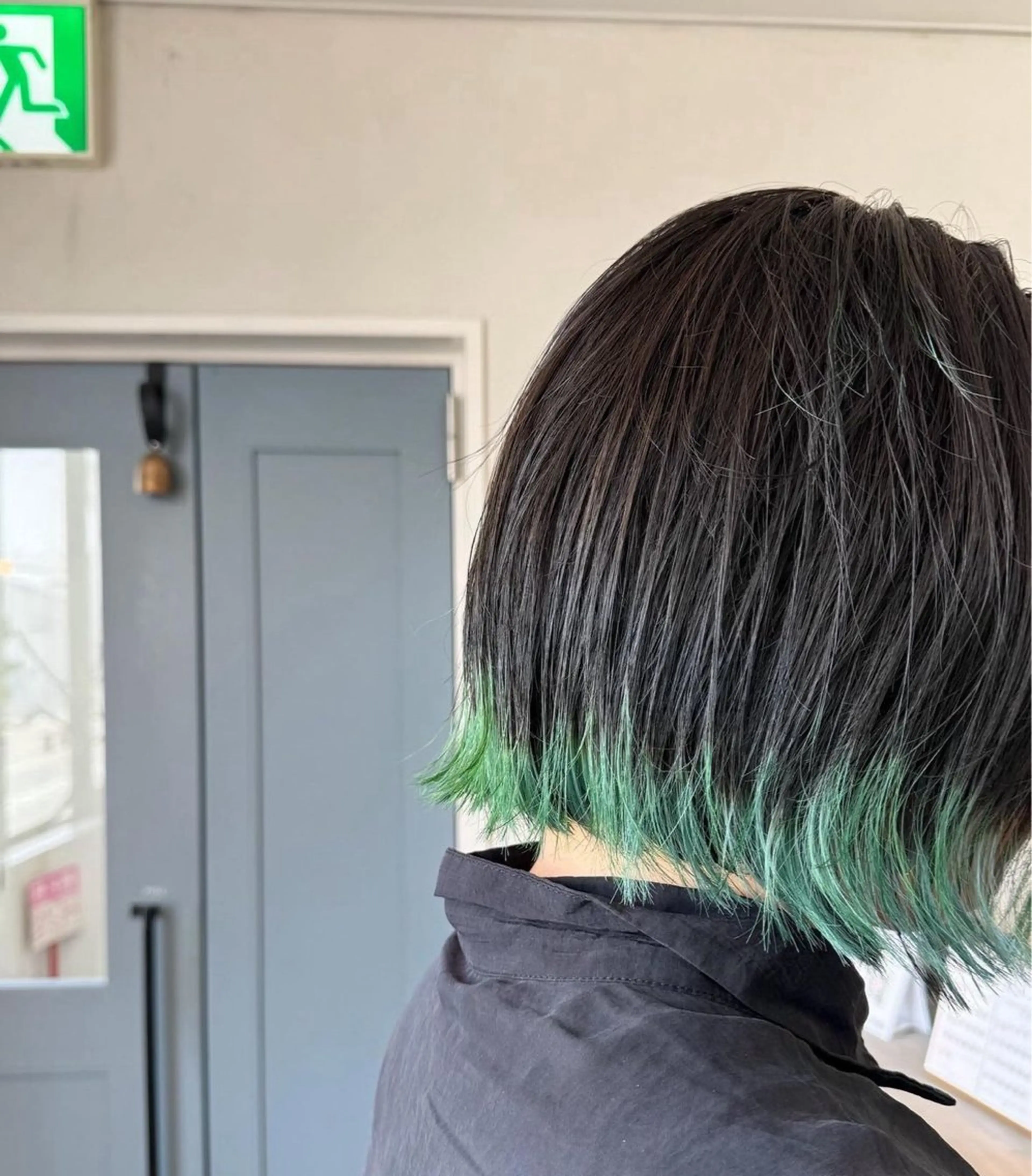 ミディアム カラー 檜木 奈央のヘアスタイル