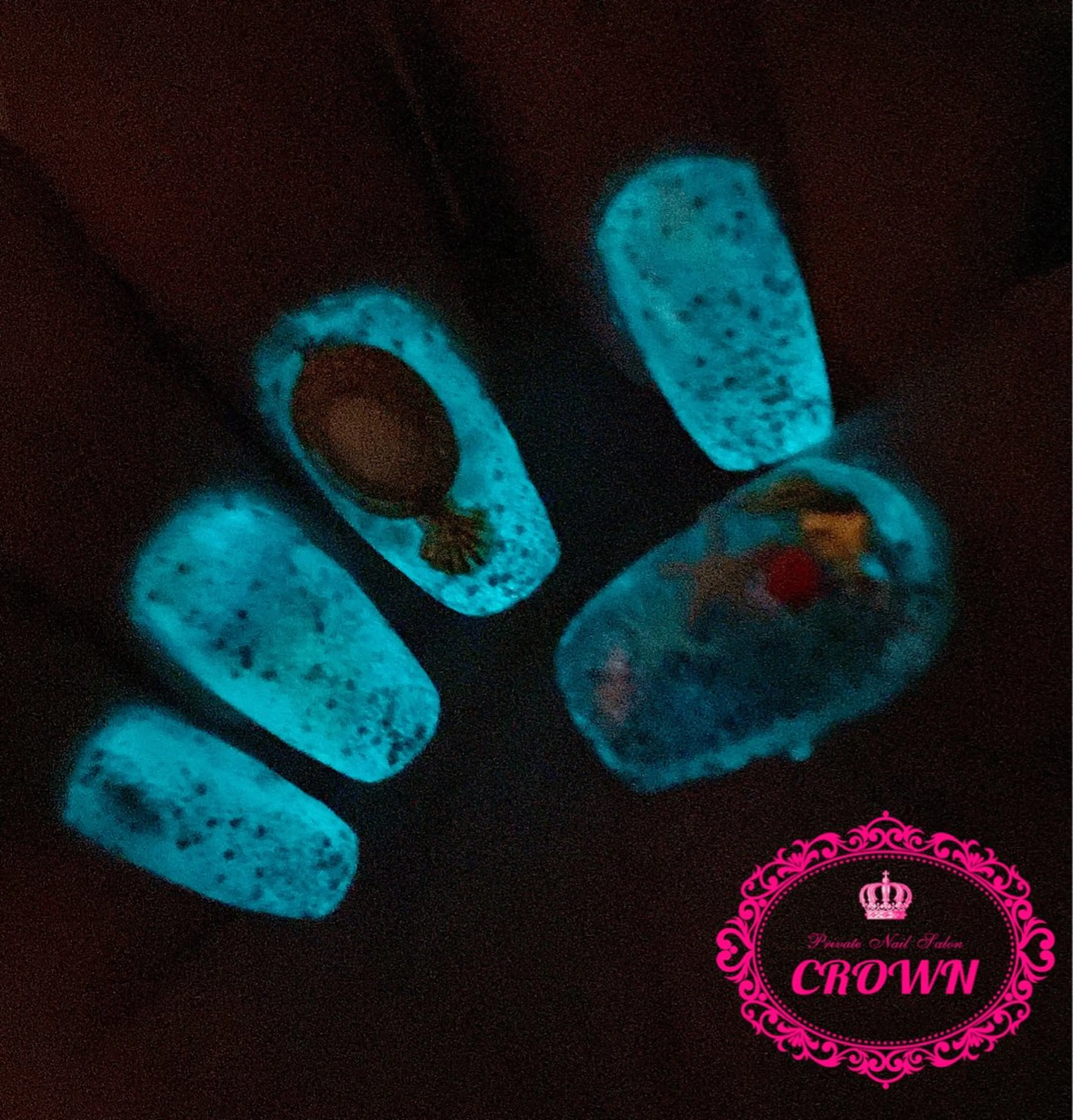 ネイル CROWN プライベートサロンのネイルデザイン