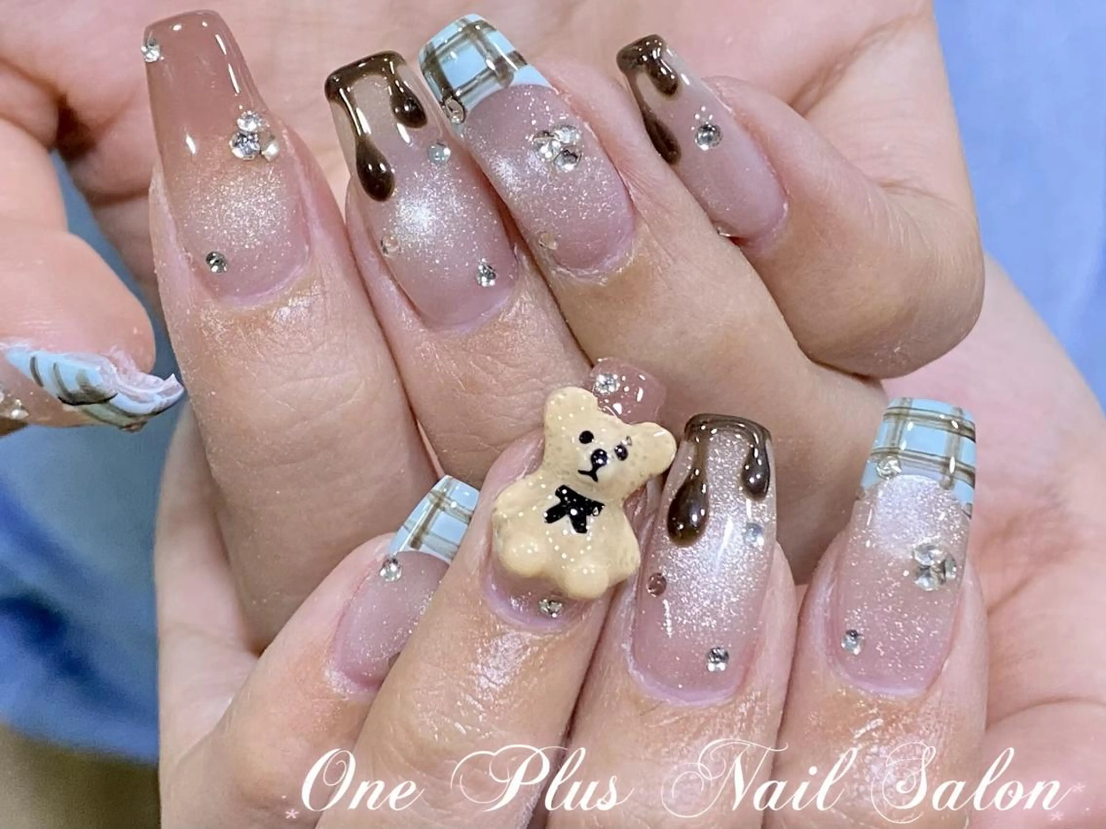 ネイル One Plus Nail Salonのネイルデザイン