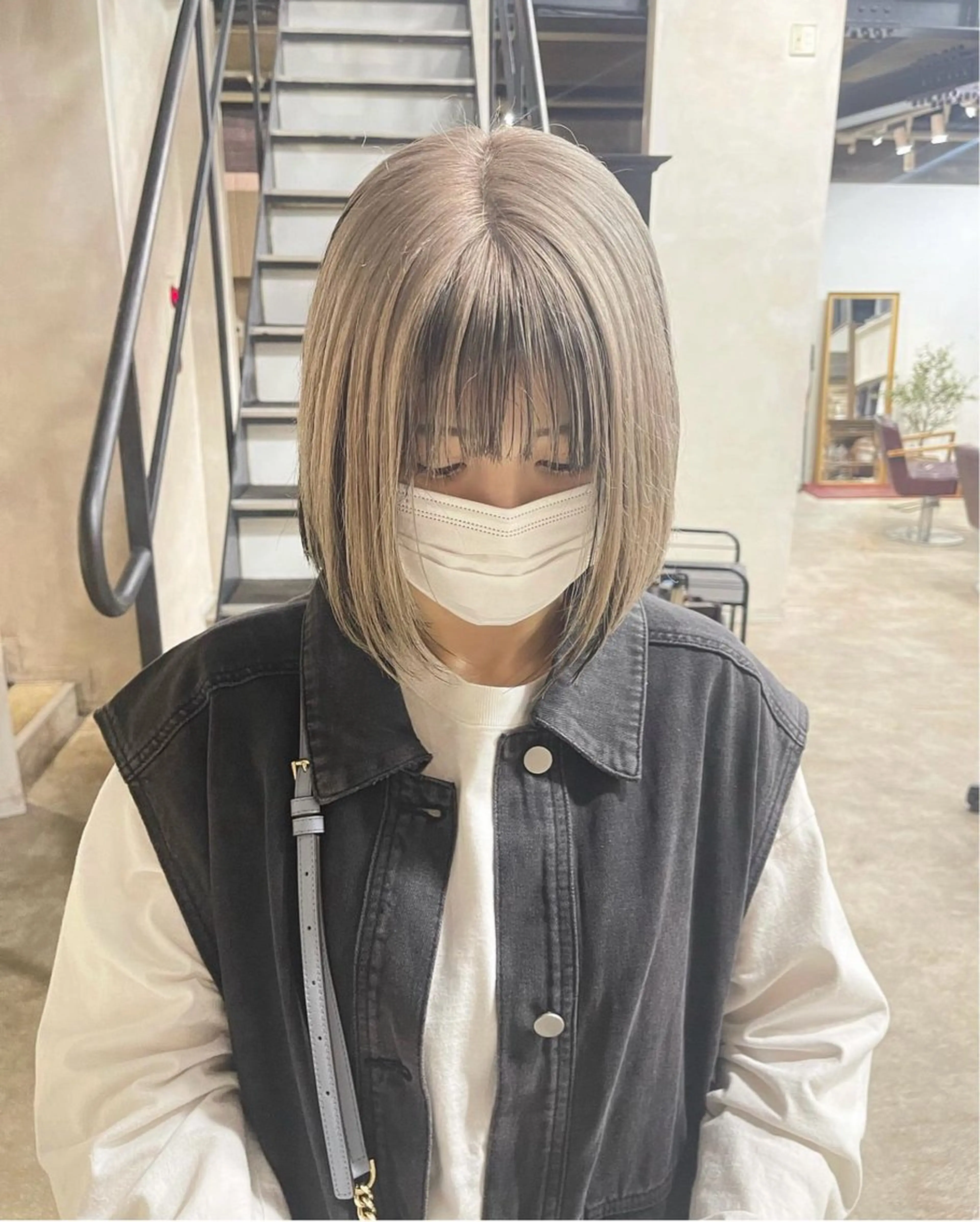 ショート ヘアカラー トリートメント 🚨ダメージ最小限ブ リーチ特化🚨ミユウのヘアスタイル