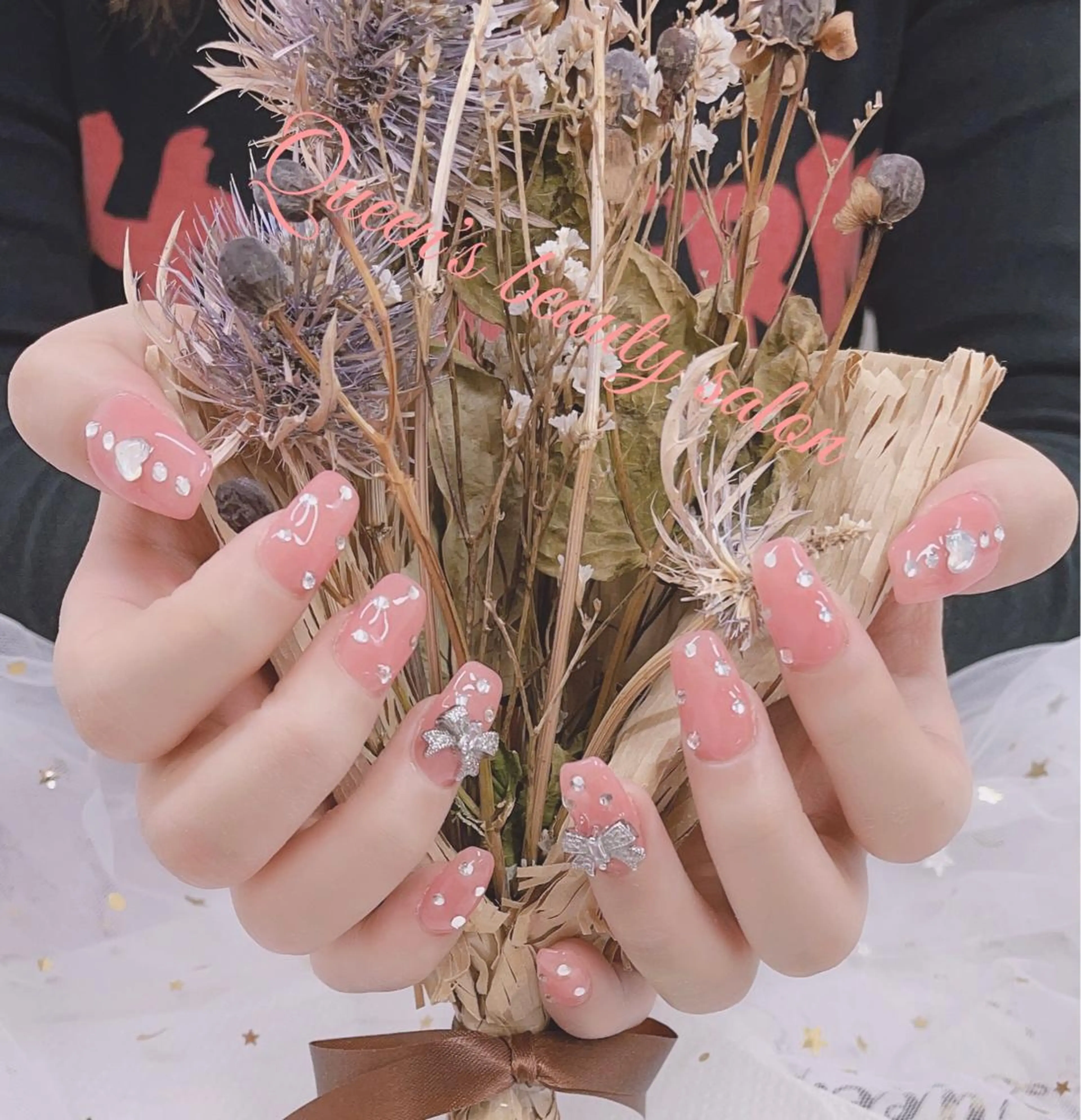 ネイル ハンドネイル Queens ciciのネイルデザイン