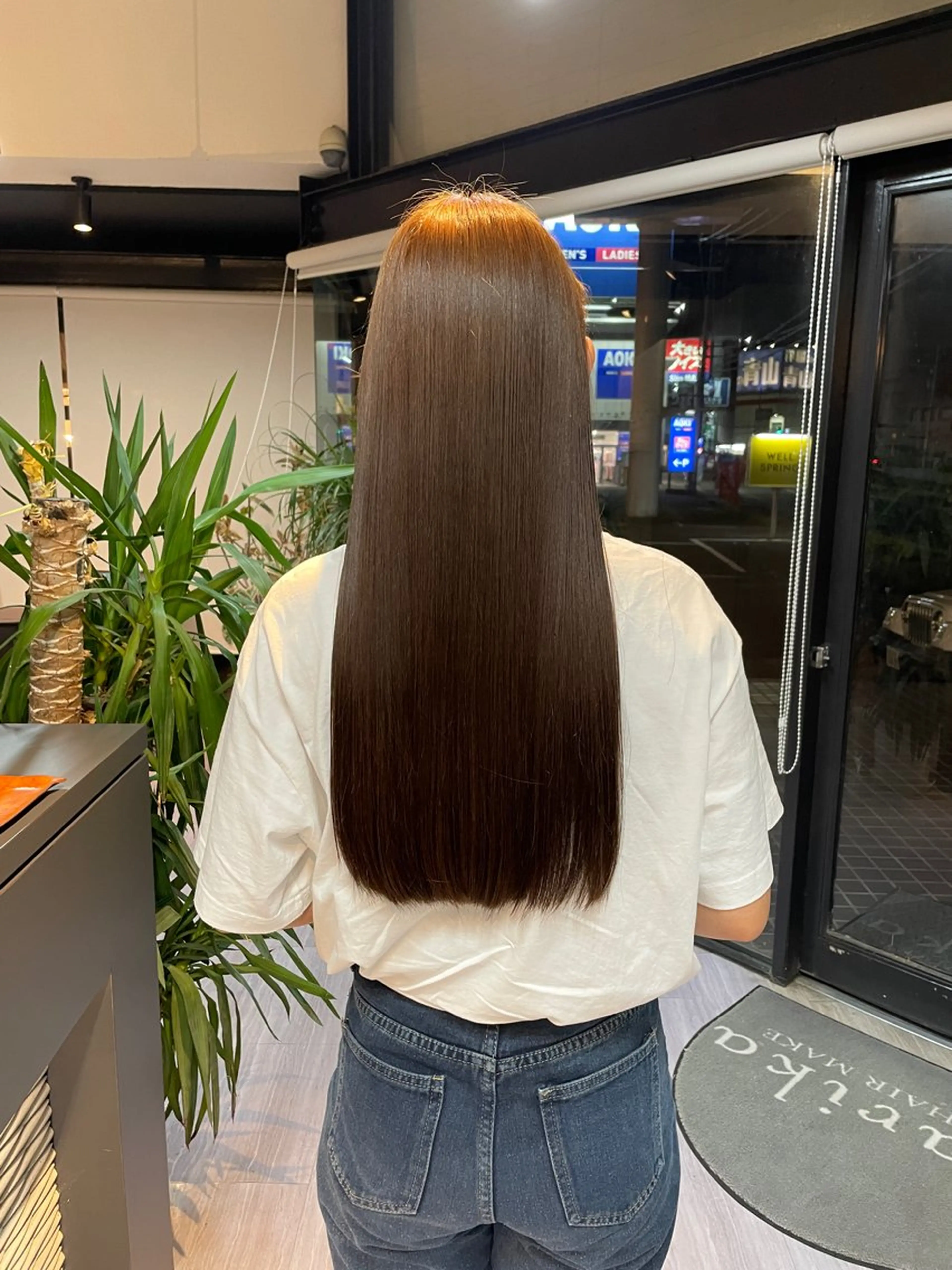 ロング カラー ブラウンカラー オリーブブラウン トリートメント マキノ キョウカのヘアスタイル