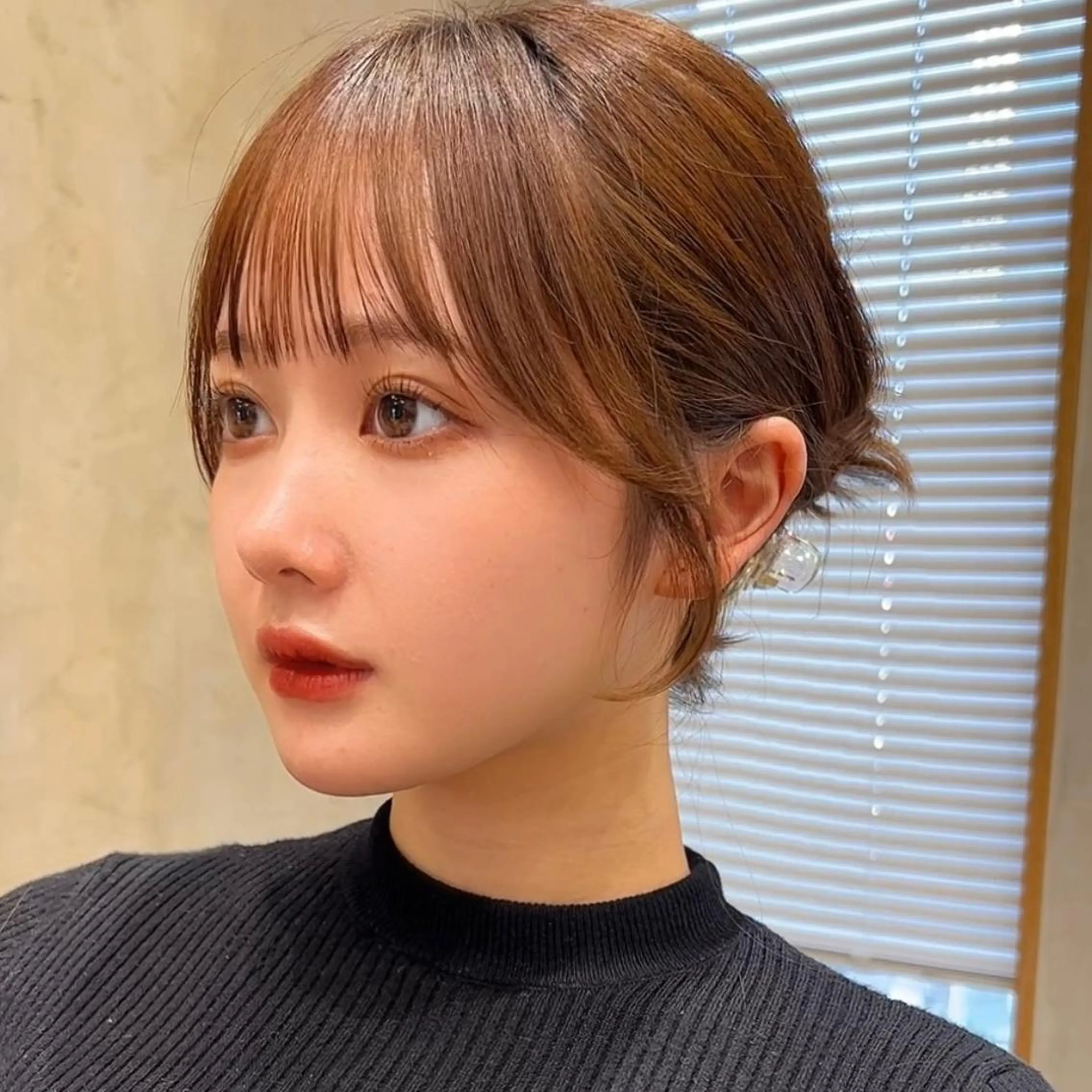 ミディアム ヘアアレンジ 顔周りカット 韓国風ヘア おくれ毛 小顔カット 日本一の小顔カット/ ボブ/顔周り/韓国のヘアスタイル