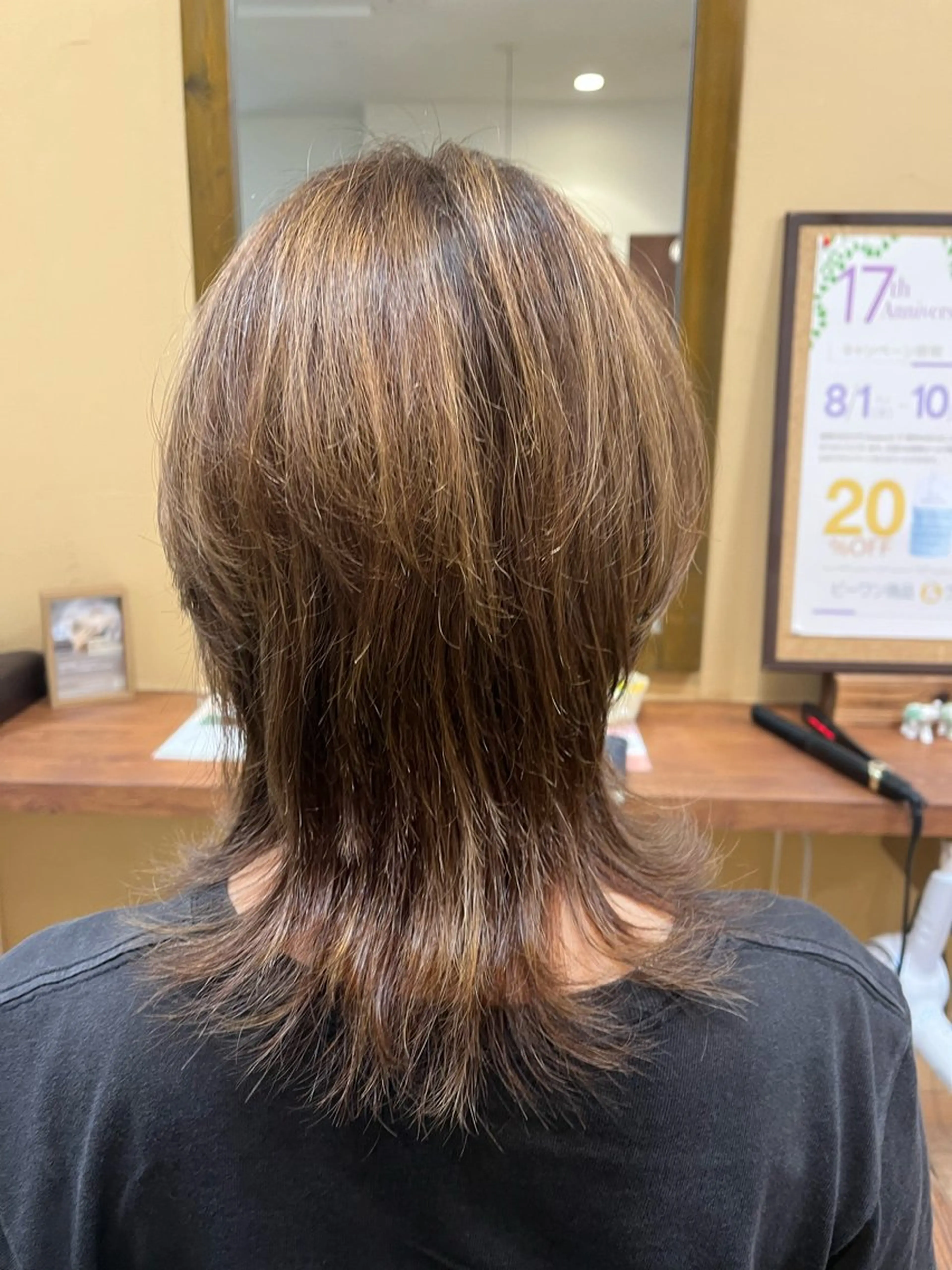 ミディアム ウルフカット Greens Yokoのヘアスタイル